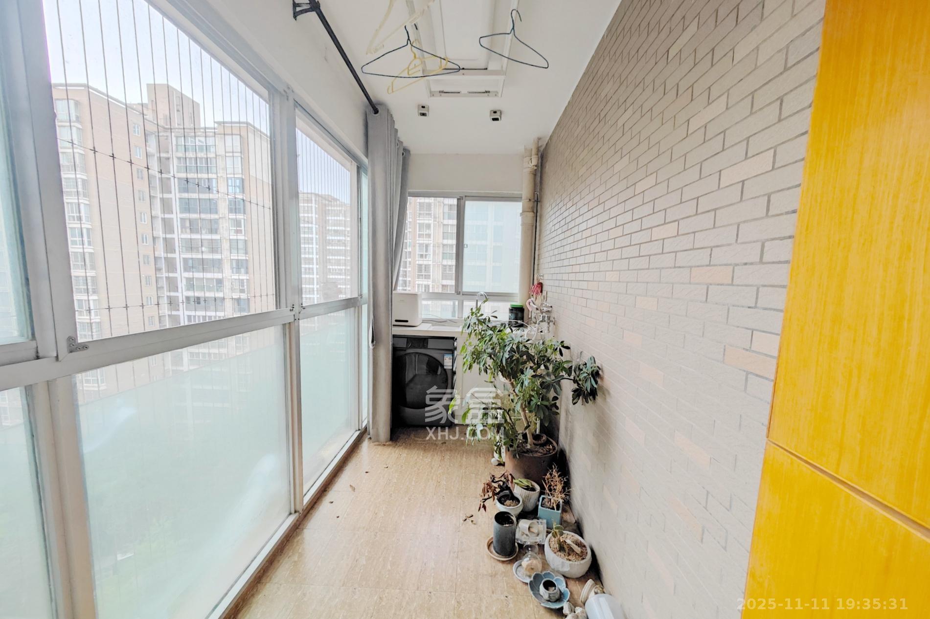 丽星景园 3室2厅2卫 110.0万 丽星景园 3室2厅2卫 110.0万阳台