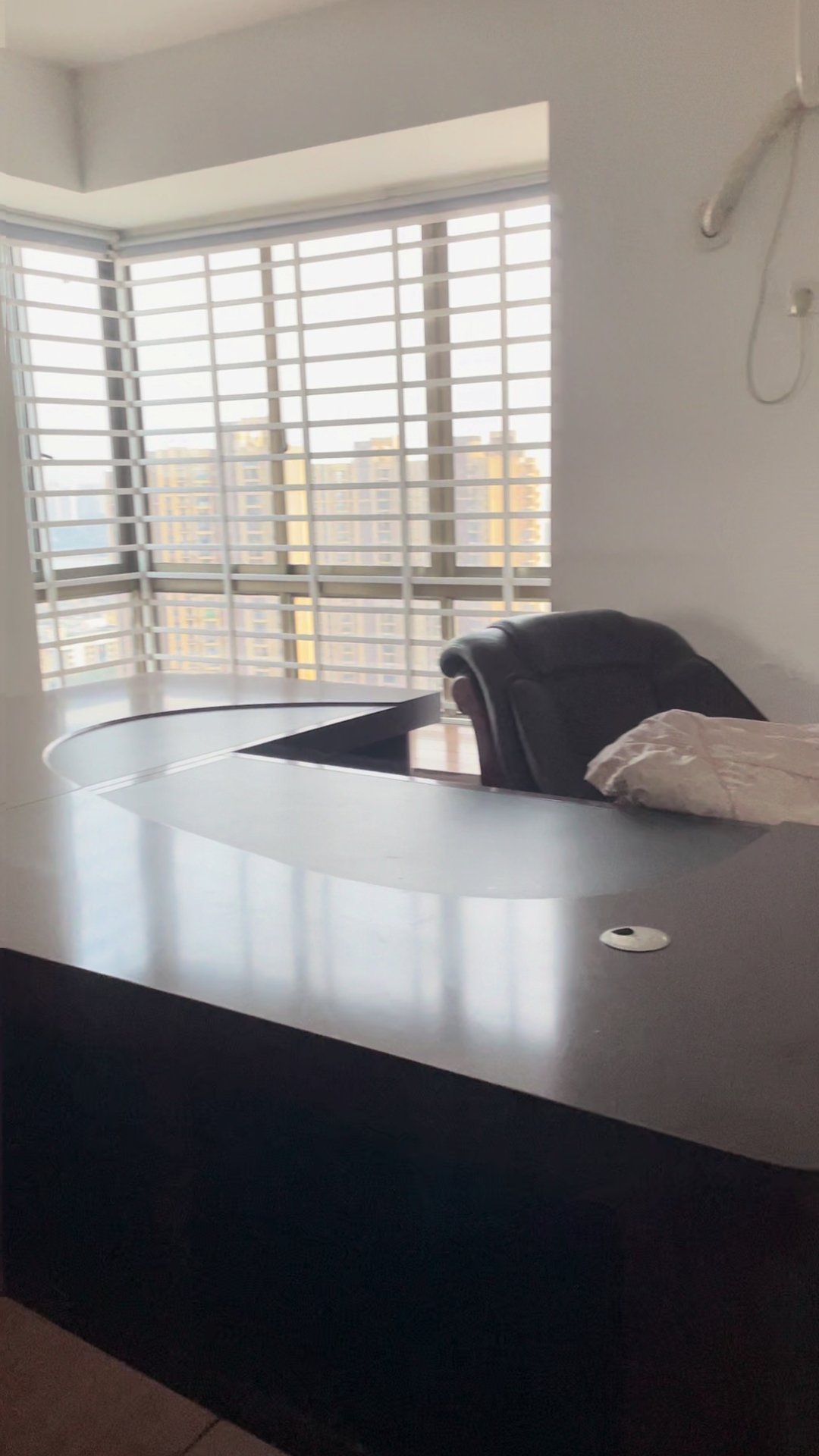 金源大厦  4室2厅1卫    1800.0元/月室内图