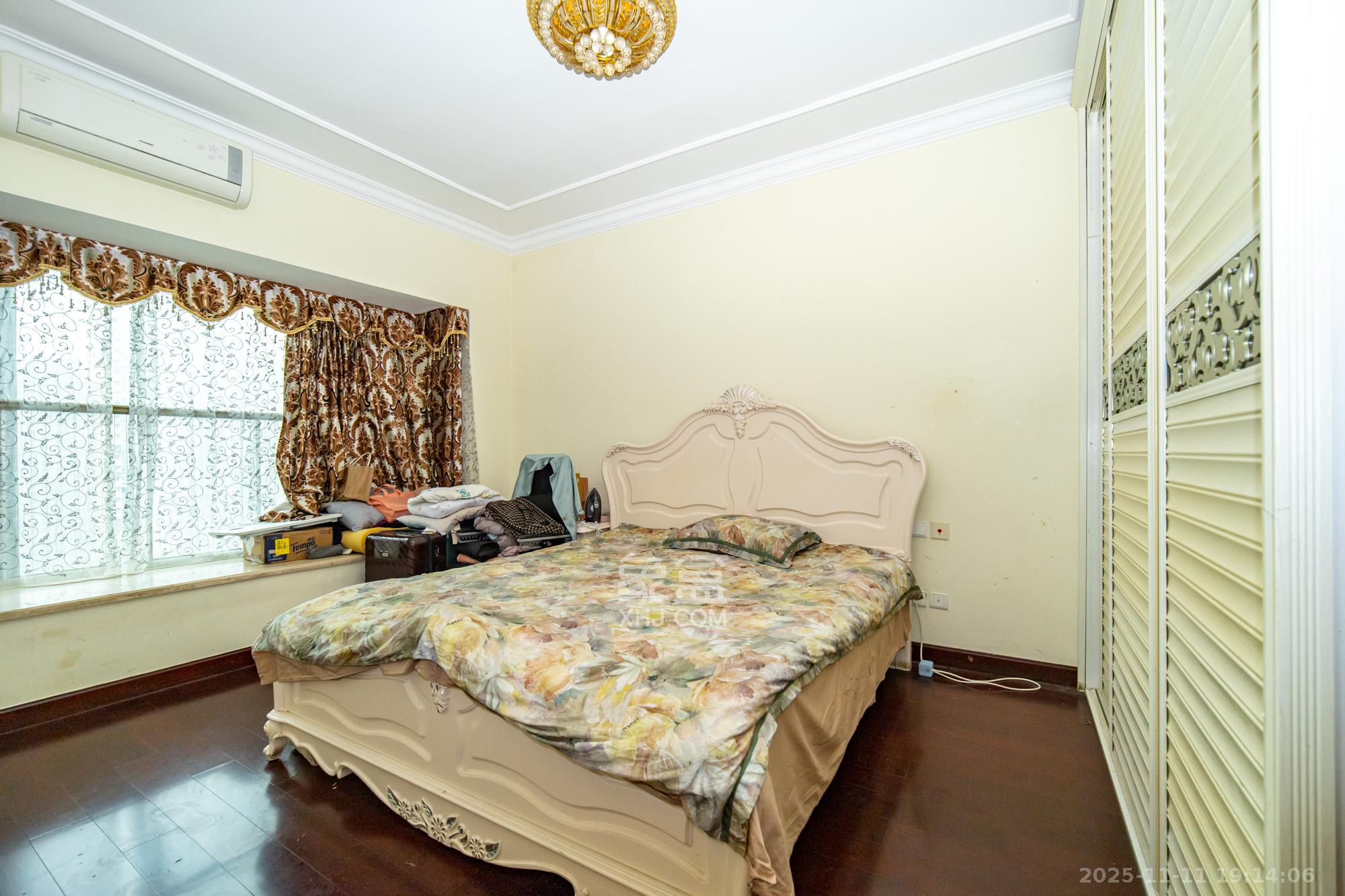 恒大雅苑  3室2厅1卫    85.0万卧室