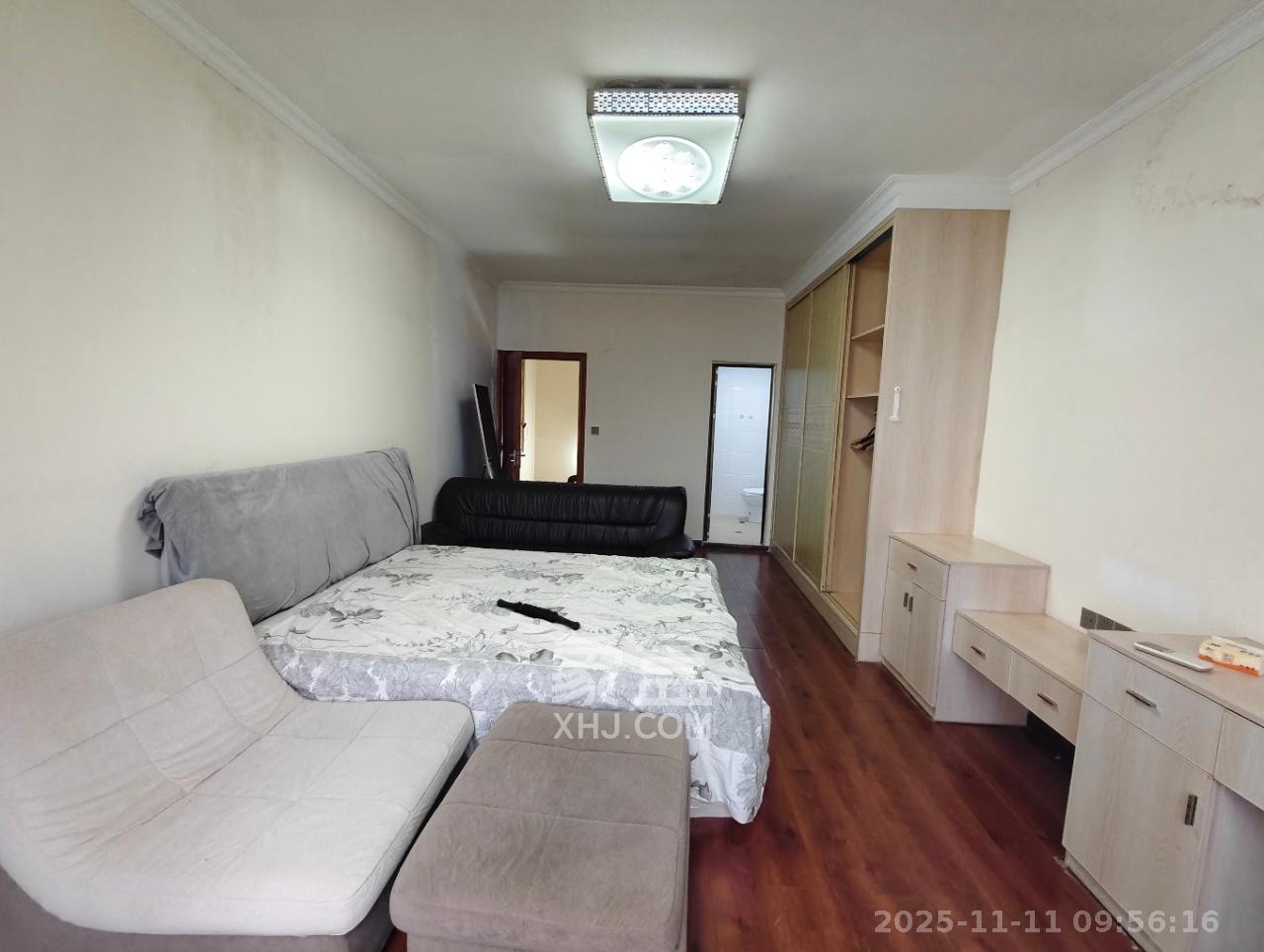 中海国际一期  3室2厅2卫    1900.0元/月室内图