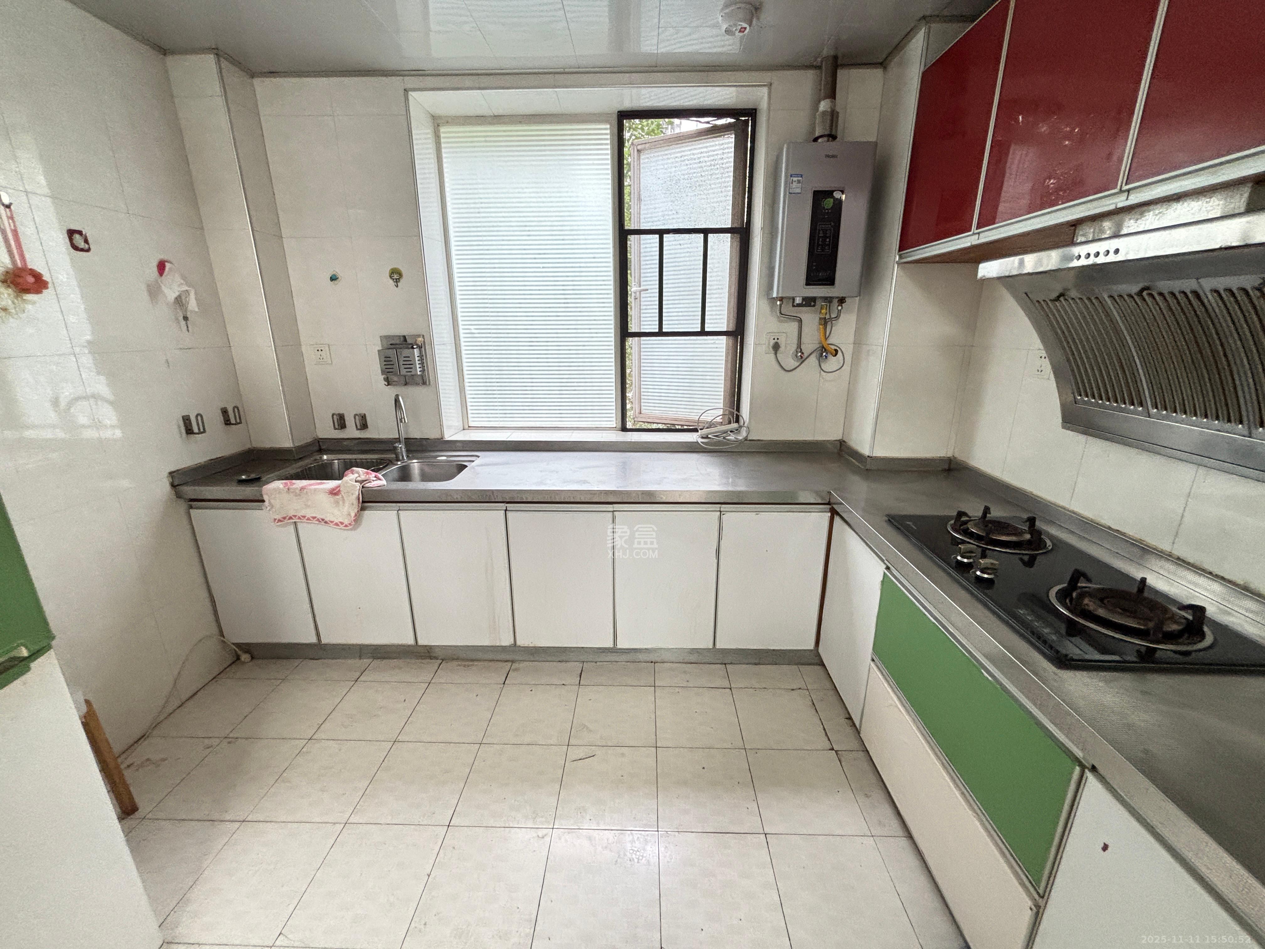 天鸿天府(天鸿中央大院) 3室2厅2卫 2600.0元/月 天鸿天府(天鸿中央大院) 3室2厅2卫 2600.0元/月室内图