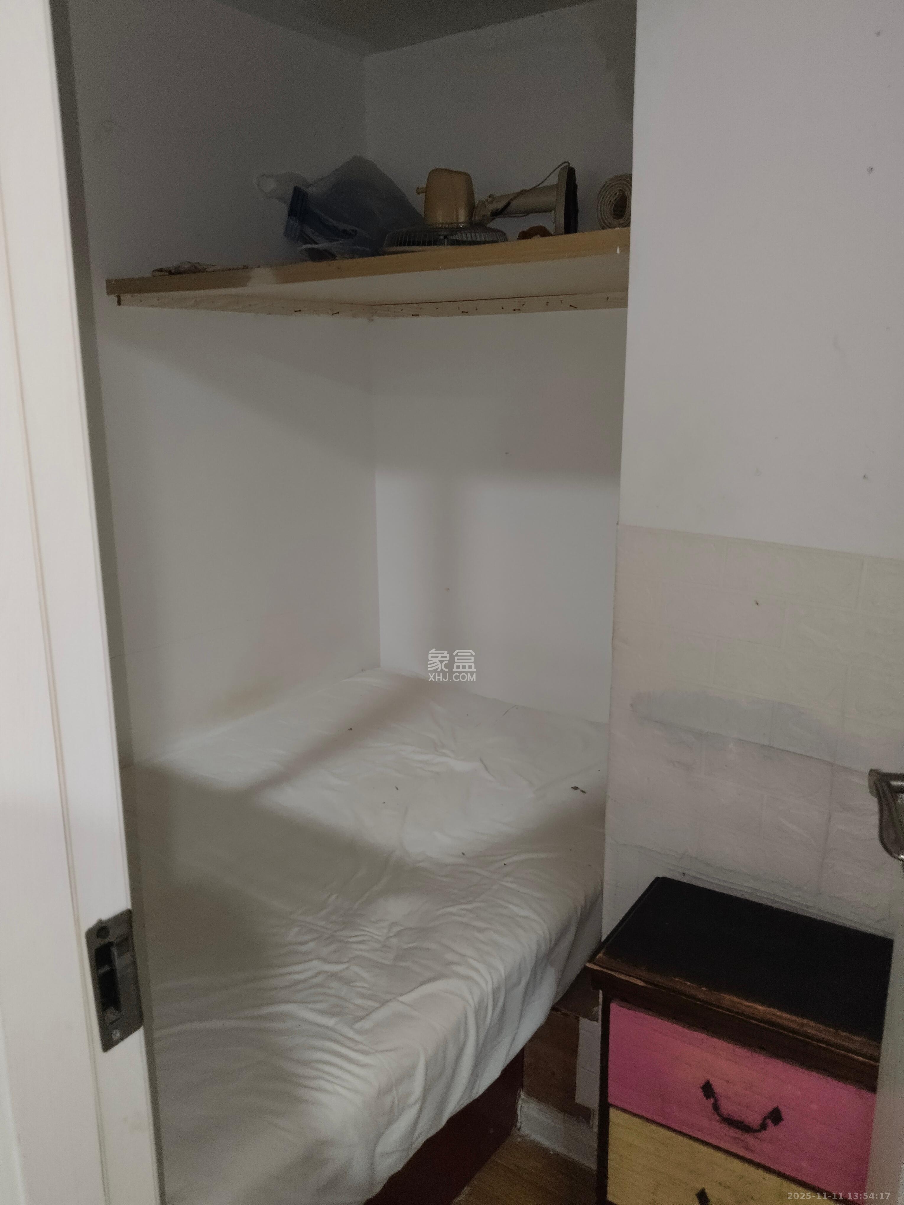 城市生活家  1室0厅0卫    8000.0元/月室内图