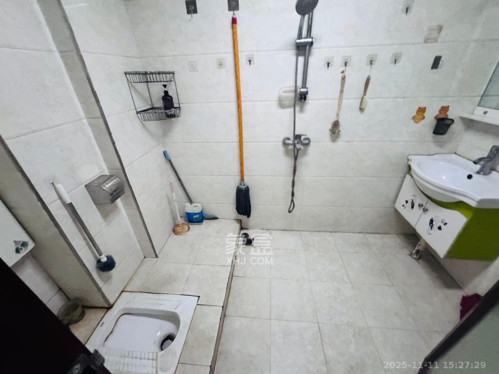 创世纪广场  2室1厅1卫    1650.0元/月室内图