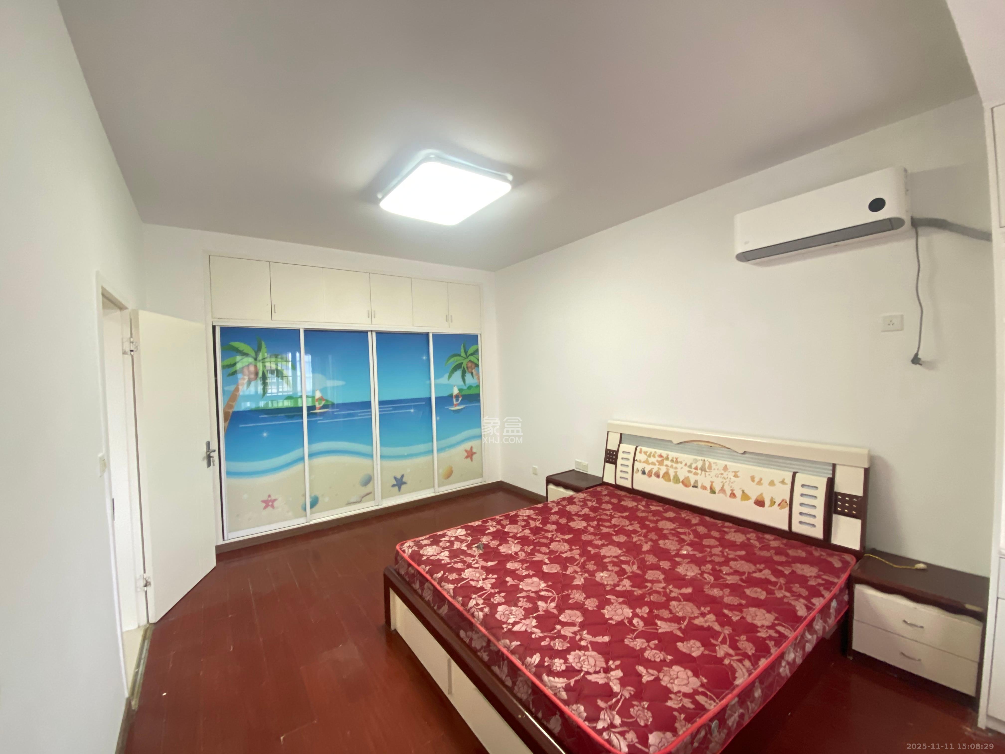 麓山润城  2室2厅1卫    2000.0元/月室内图