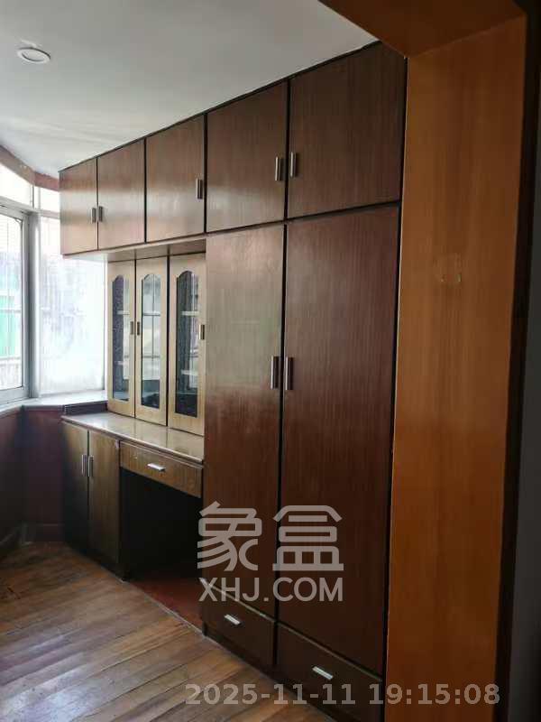 雅泰花园  3室2厅1卫    2200.0元/月室内图