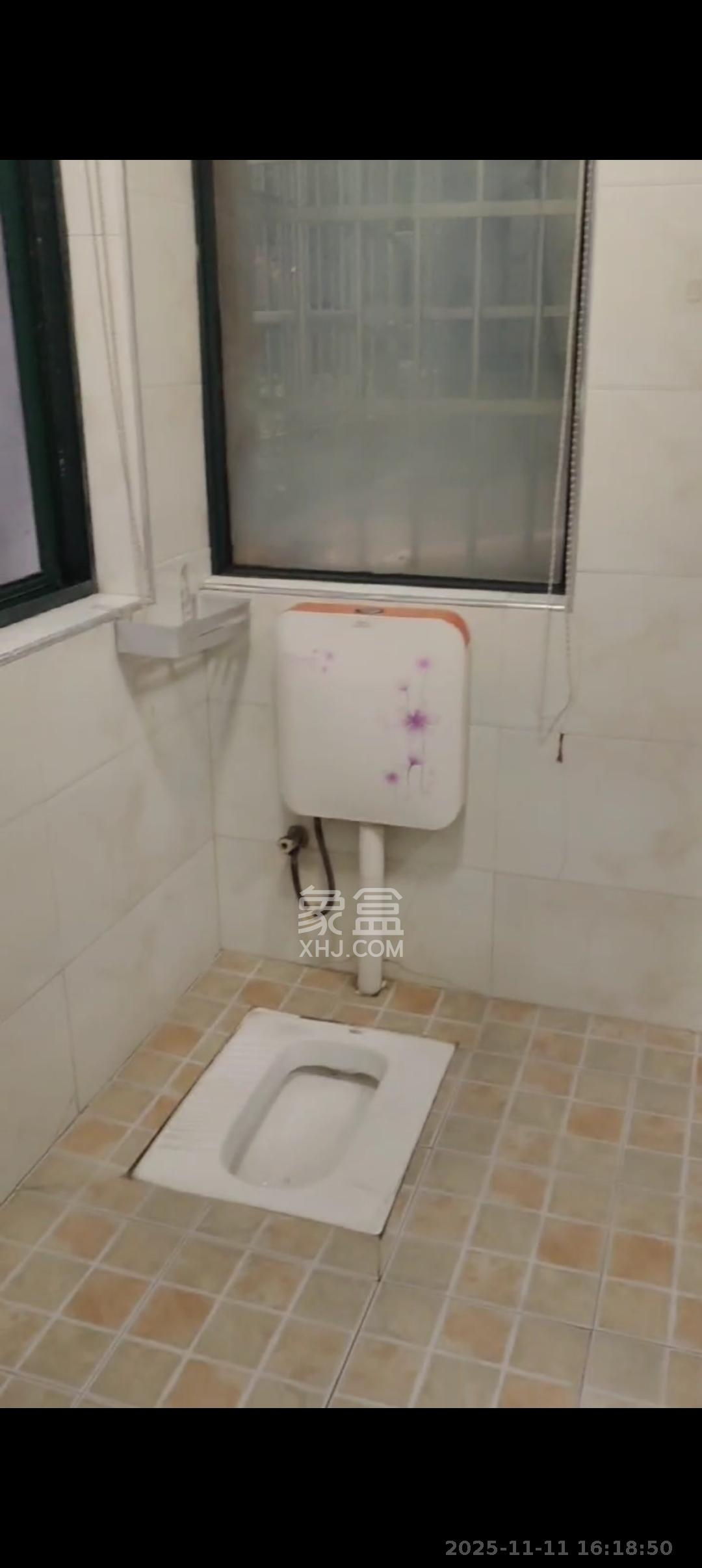 麓枫和苑  1室1厅1卫    1600.0元/月室内图