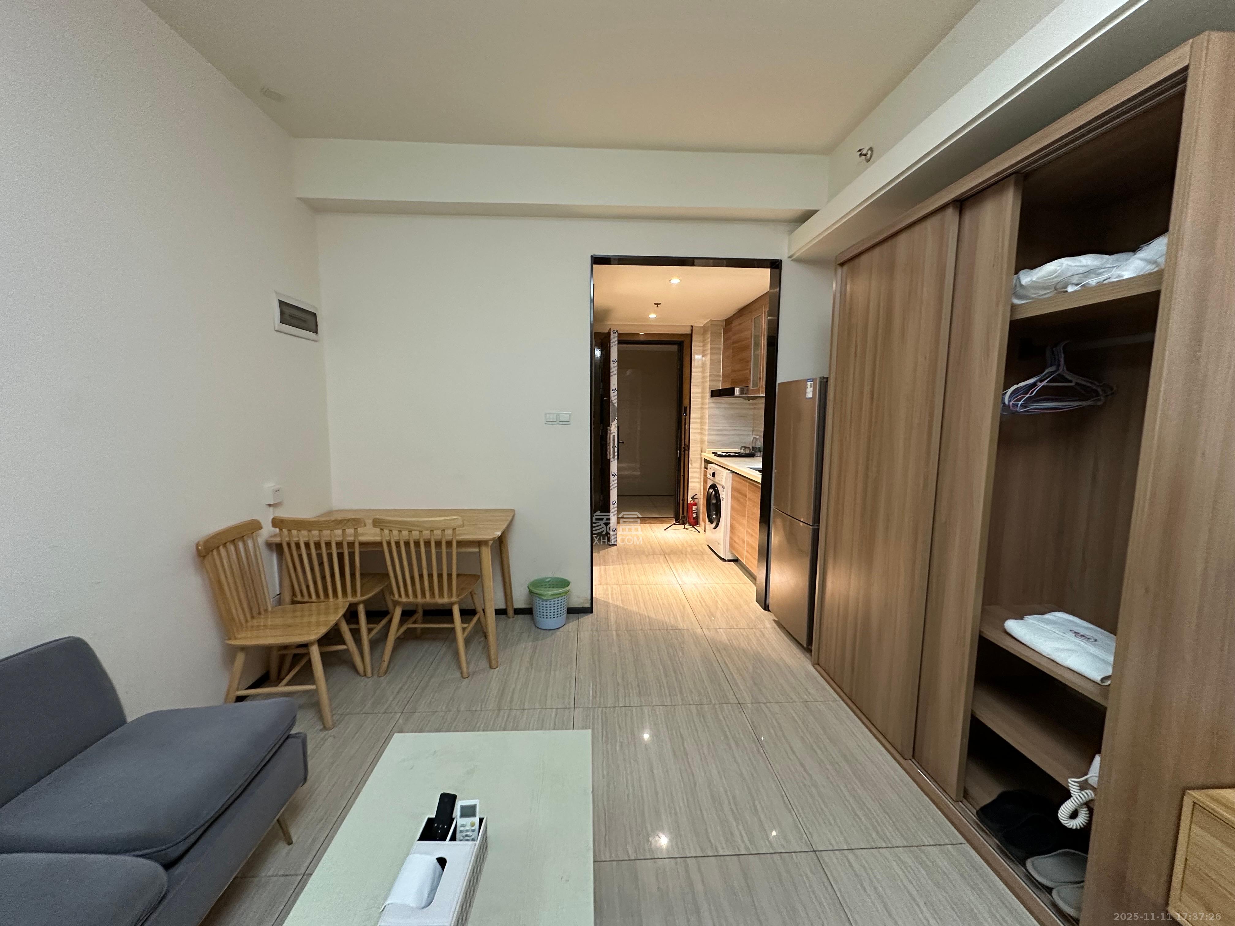 恒大国际广场 1室0厅1卫 1600.0元/月 恒大国际广场 1室0厅1卫 1600.0元/月室内图