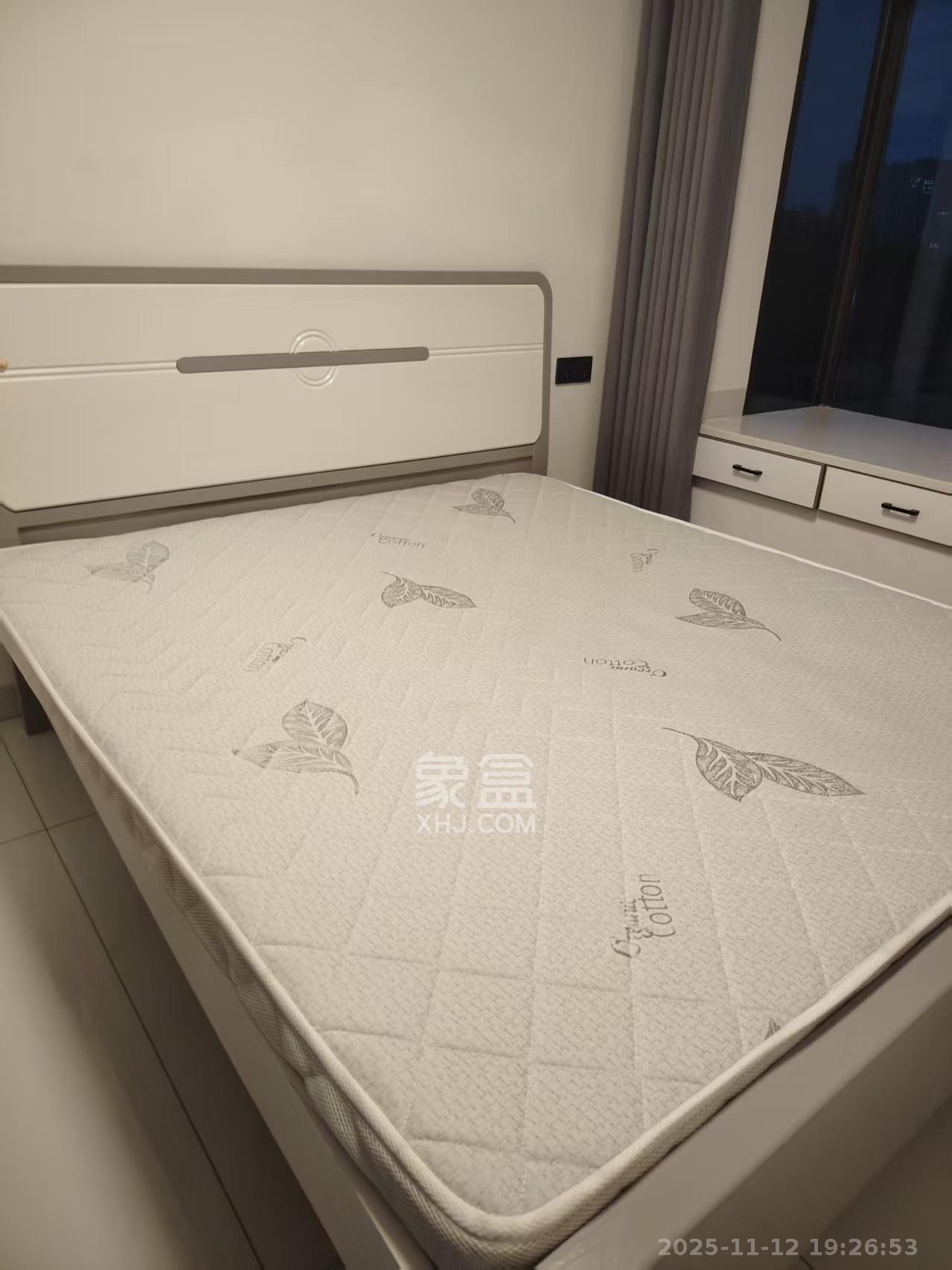 和润园三期 2室2厅1卫 2200.0元/月 和润园三期 2室2厅1卫 2200.0元/月室内图