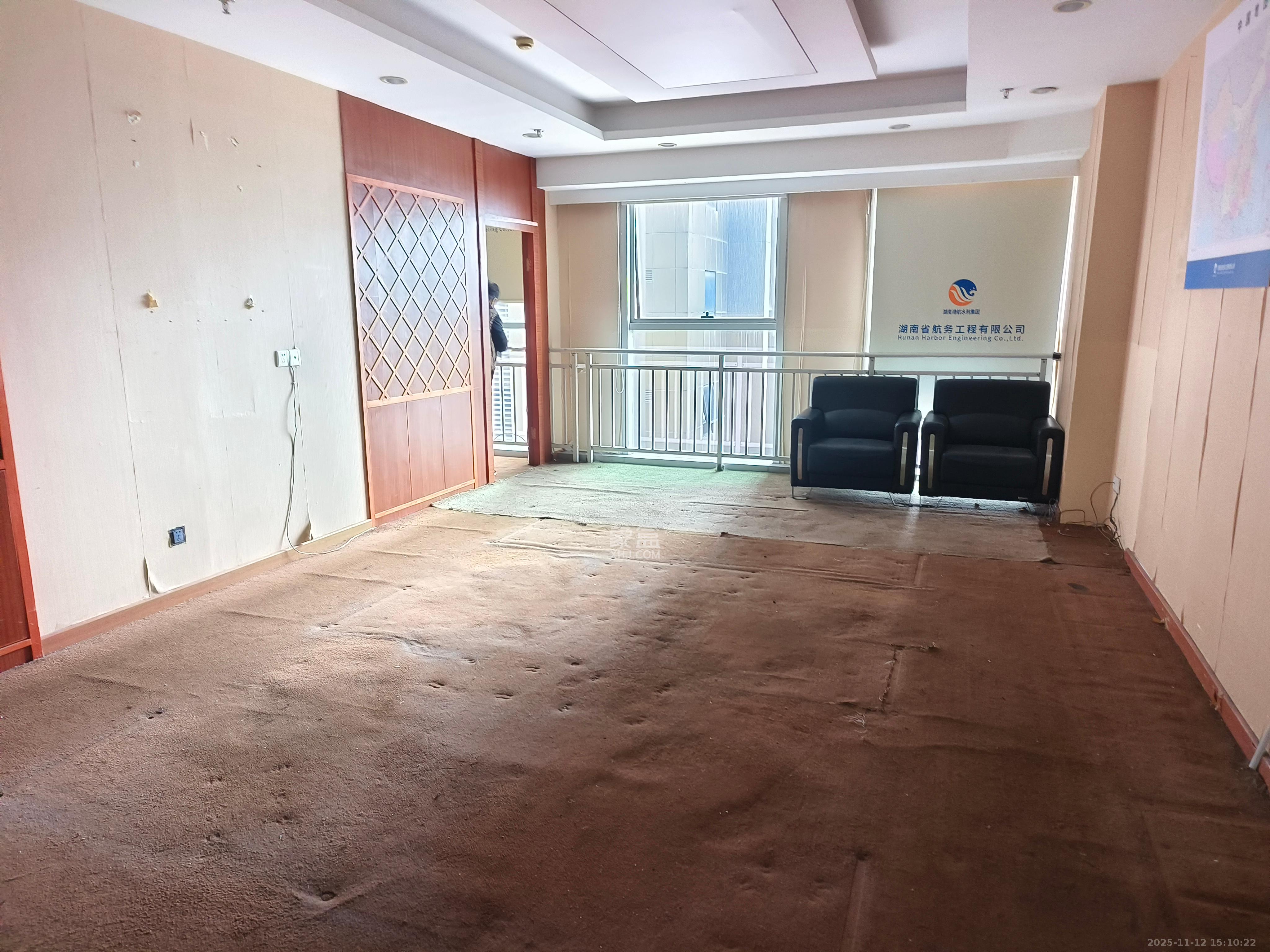 商会大厦   1274.0㎡      57300.0元/月室内图