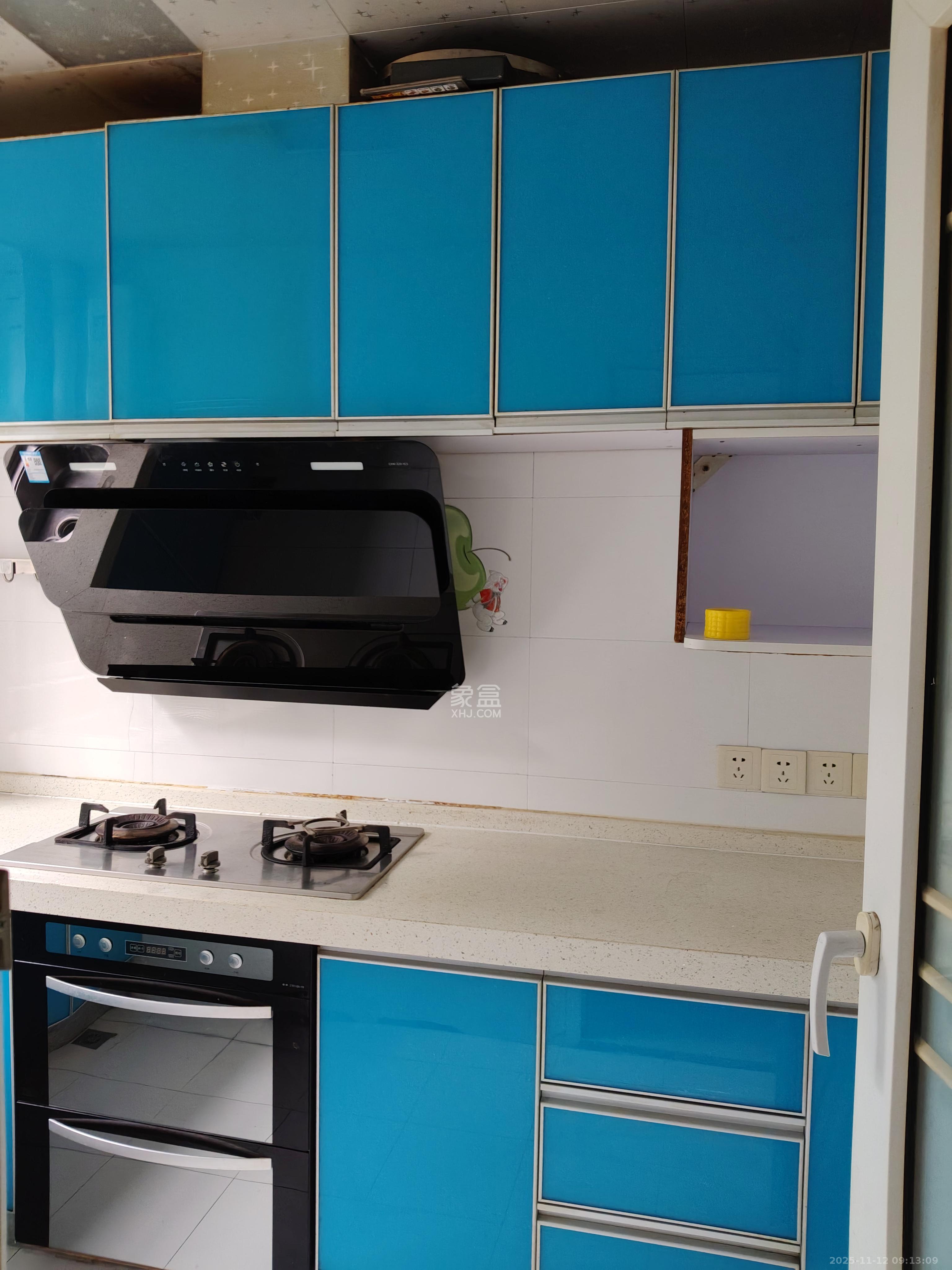 鄱阳小区  3室2厅1卫    1600.0元/月室内图