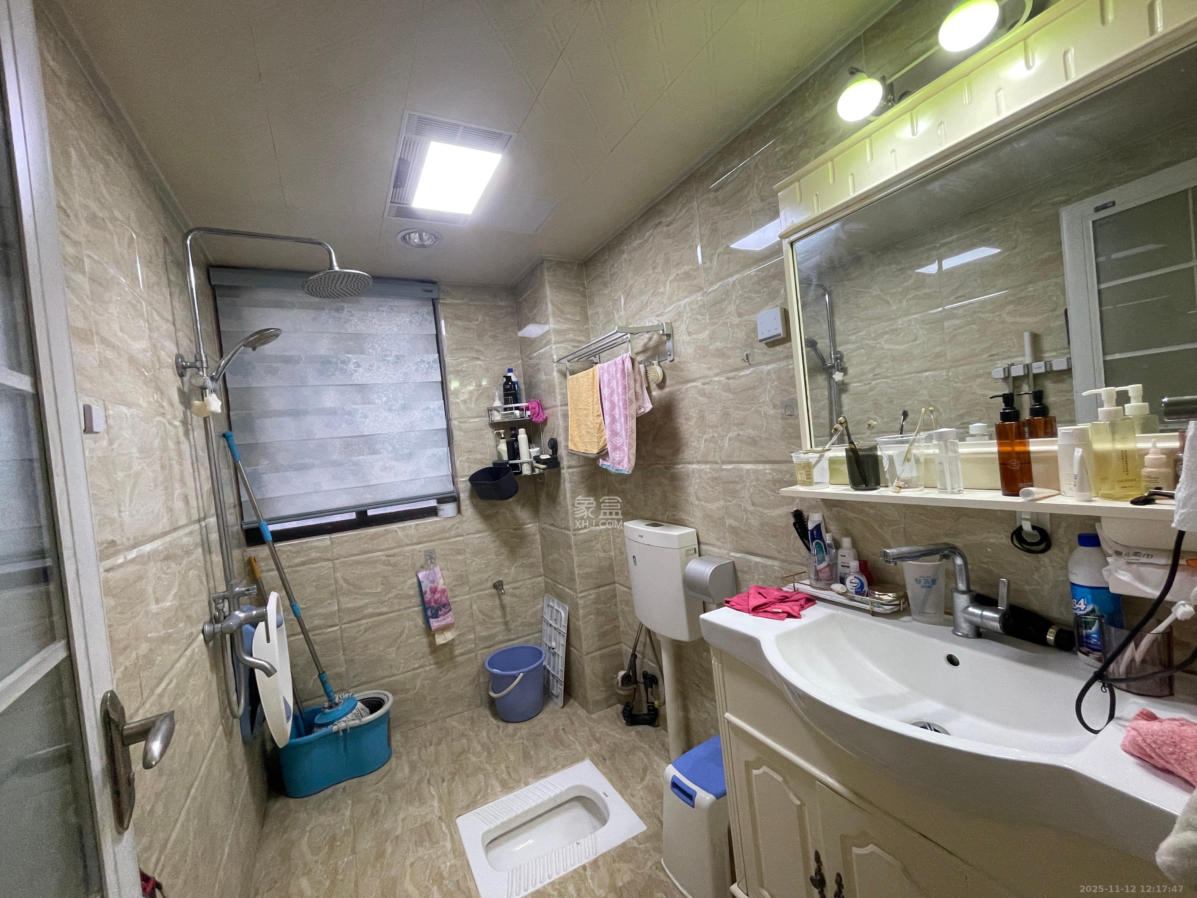 通用时代国际社区  3室1厅2卫    3000.0元/月室内图