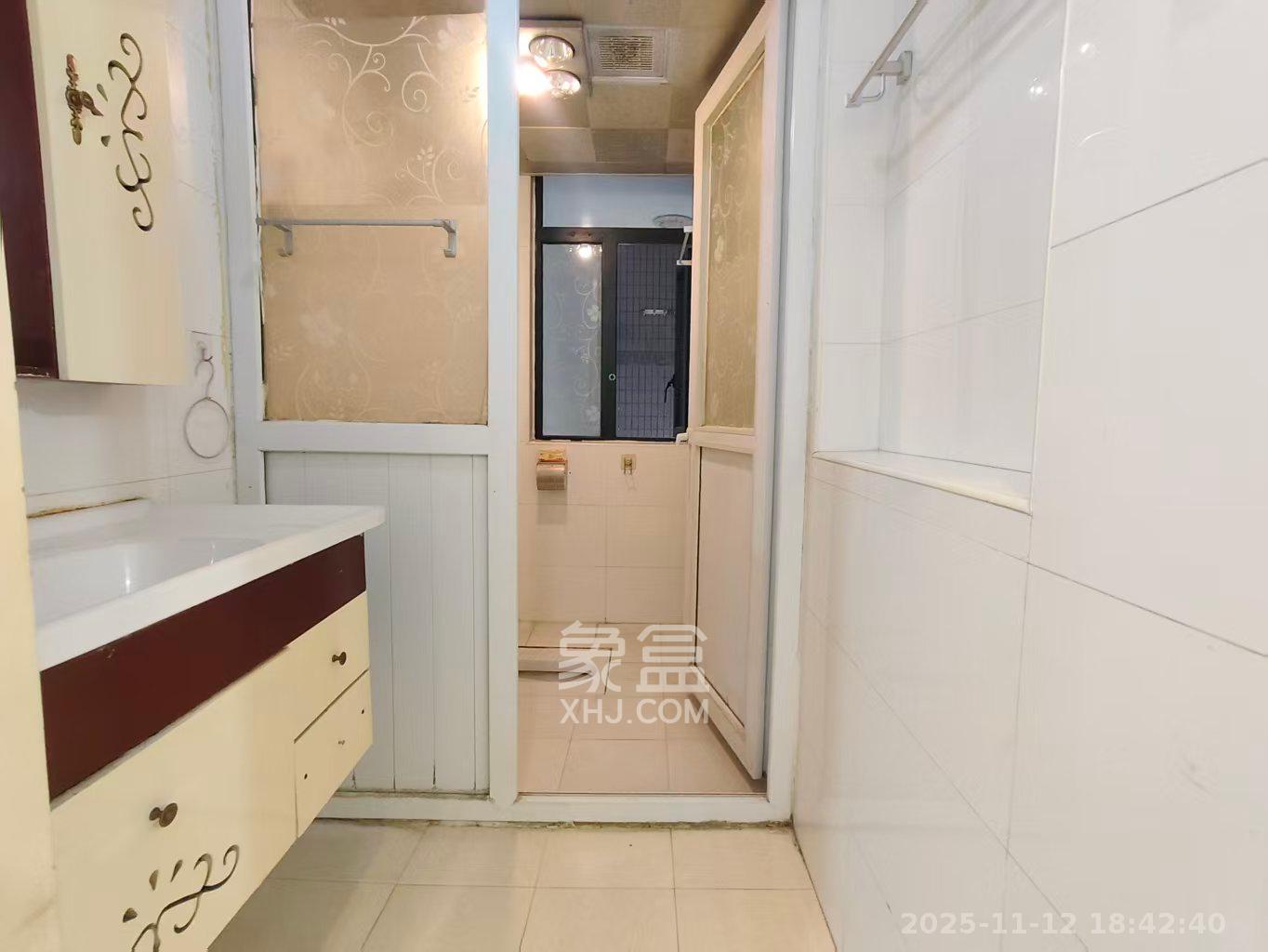 凯乐湘园  2室2厅1卫    2400.0元/月室内图