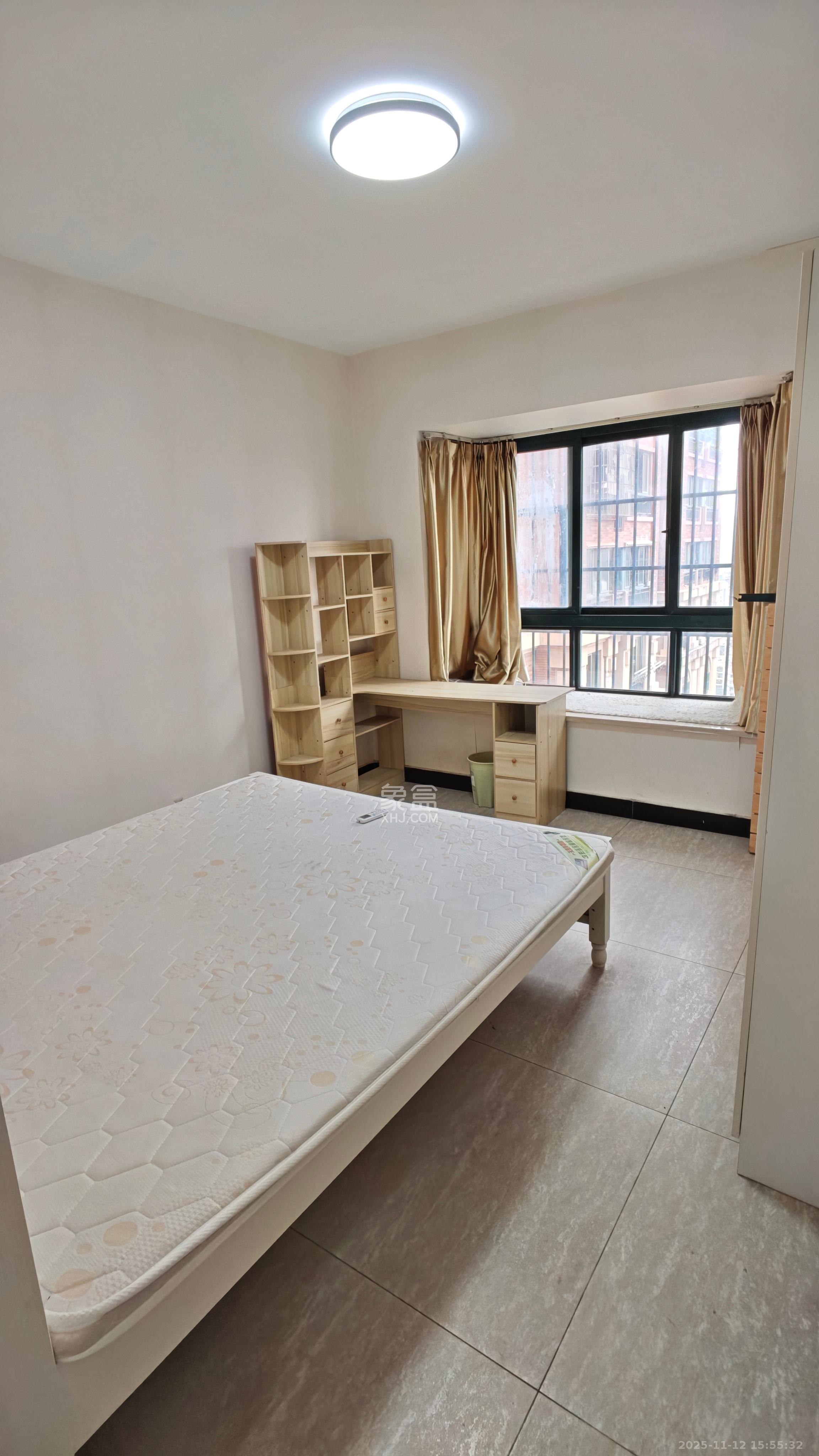 东玺门  3室2厅2卫    3200.0元/月室内图