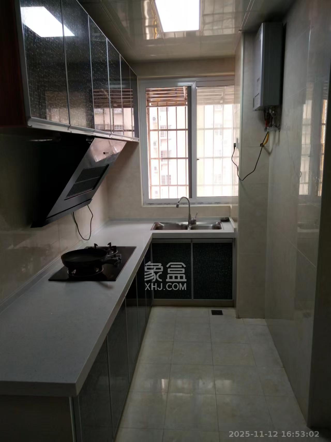 星城新宇颐景苑 1室2厅1卫 1550.0元/月 星城新宇颐景苑 1室2厅1卫 1550.0元/月室内图