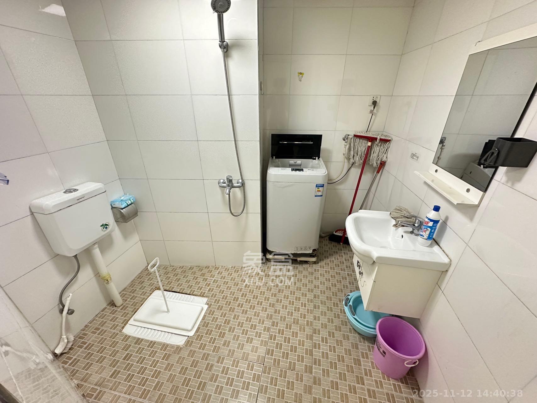 湖韵佳苑 1室1厅1卫 1600.0元/月 湖韵佳苑 1室1厅1卫 1600.0元/月室内图