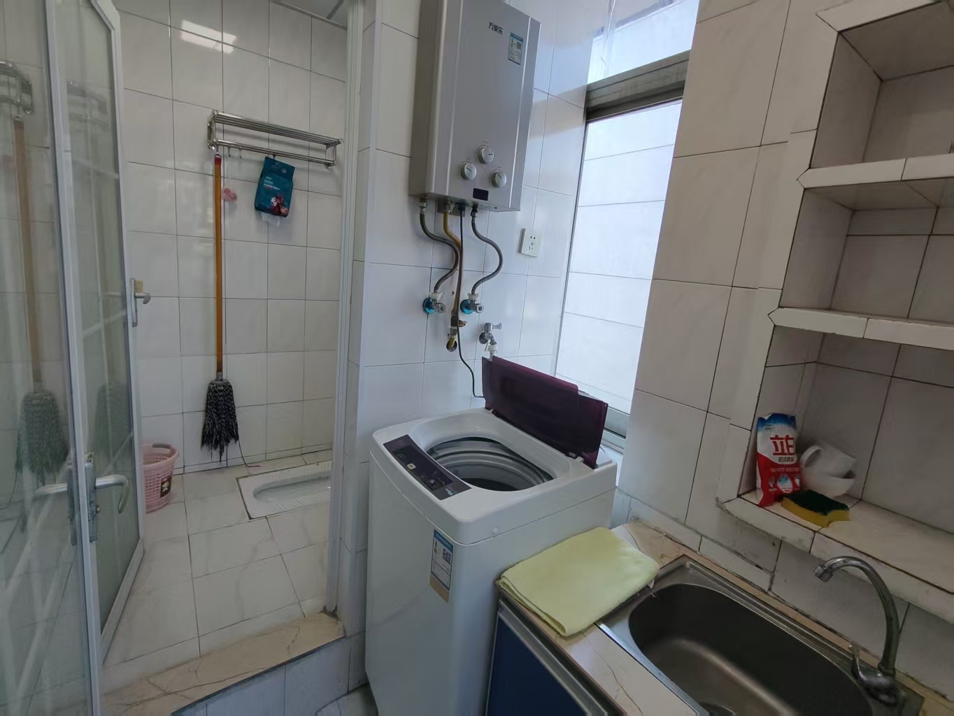 太平小区 1室1厅1卫 700.0元/月 太平小区 1室1厅1卫 700.0元/月室内图