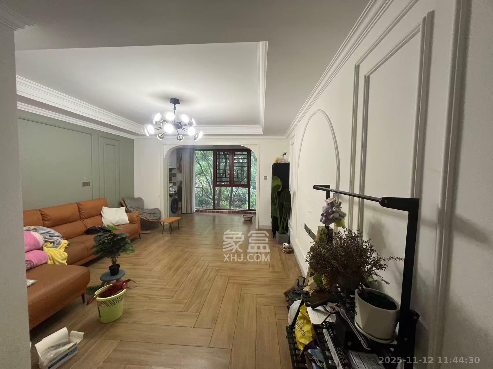 富兴嘉城（富兴汇中央）  4室2厅2卫    3600.0元/月