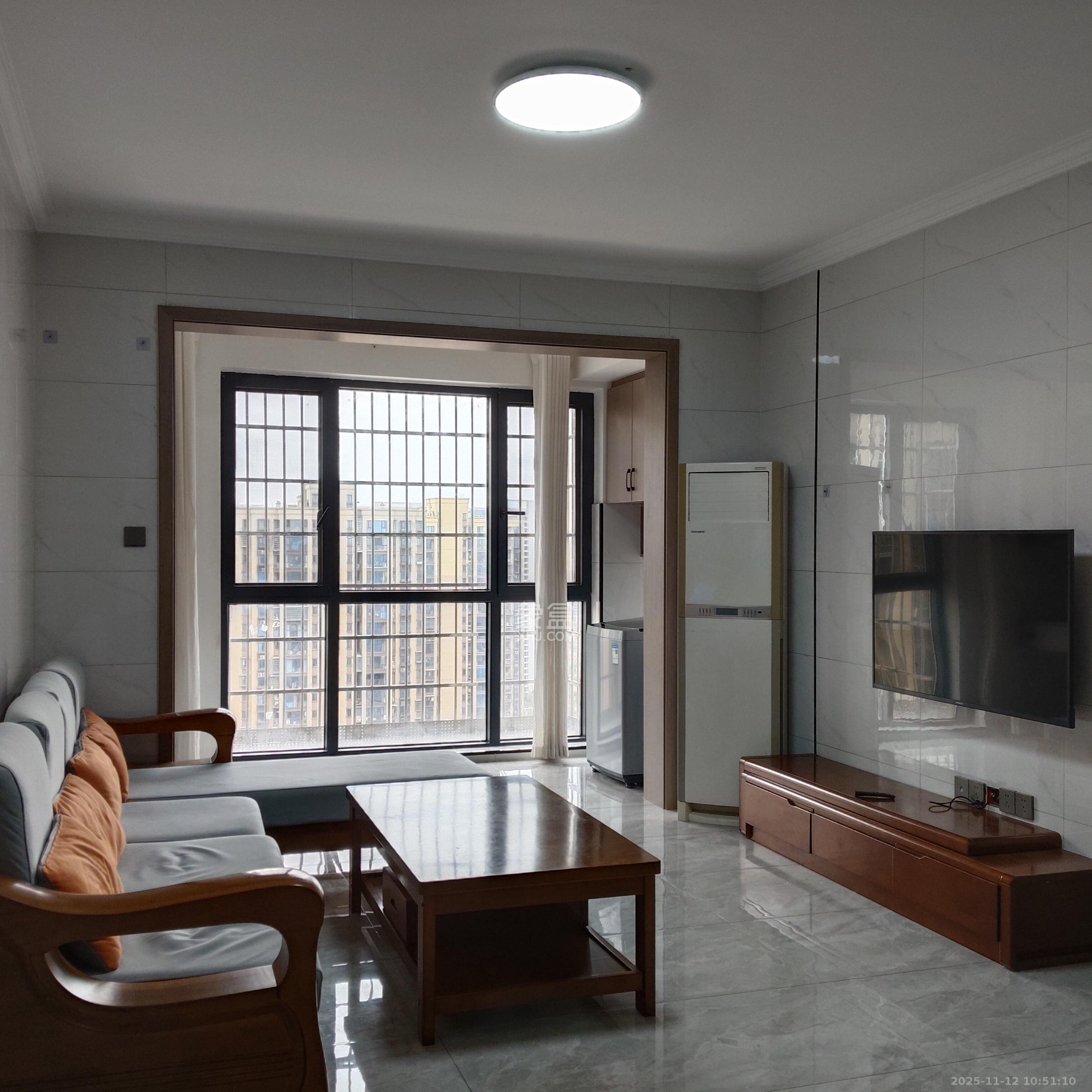 和润园三期 2室1厅1卫 2200.0元/月 和润园三期 2室1厅1卫 2200.0元/月室内图