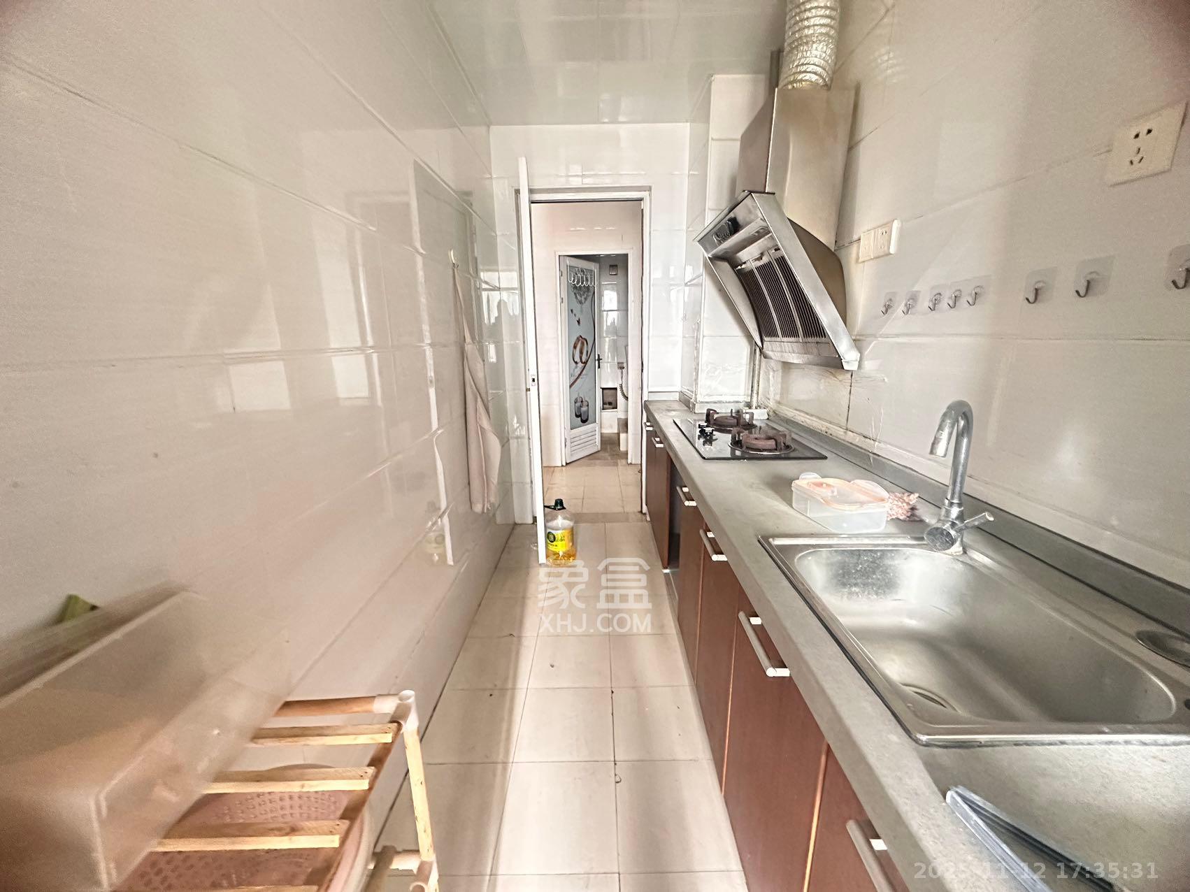 锦泰东环国际 1室1厅1卫 1500.0元/月 锦泰东环国际 1室1厅1卫 1500.0元/月室内图