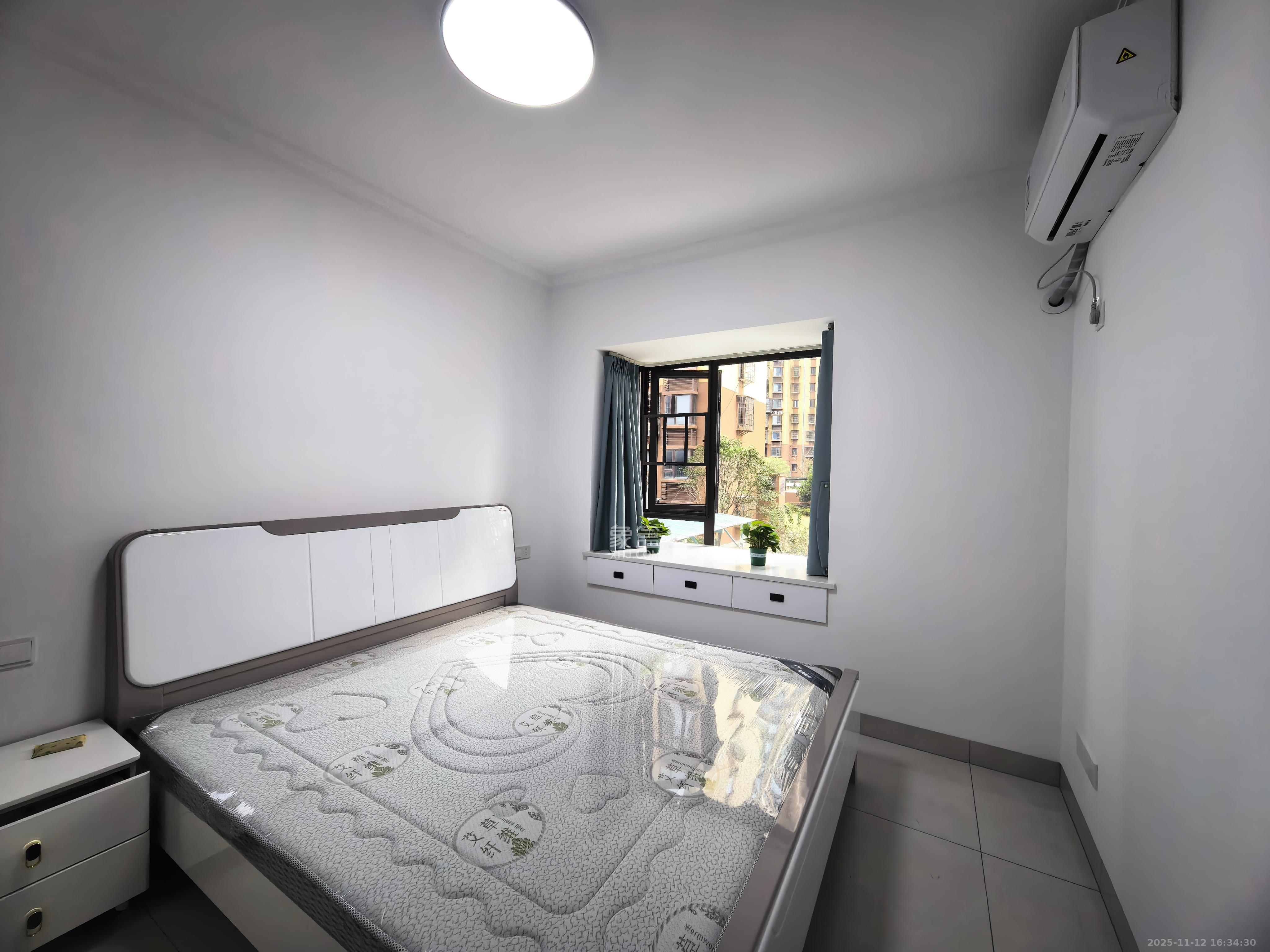 和润园三期  2室1厅1卫    2200.0元/月室内图