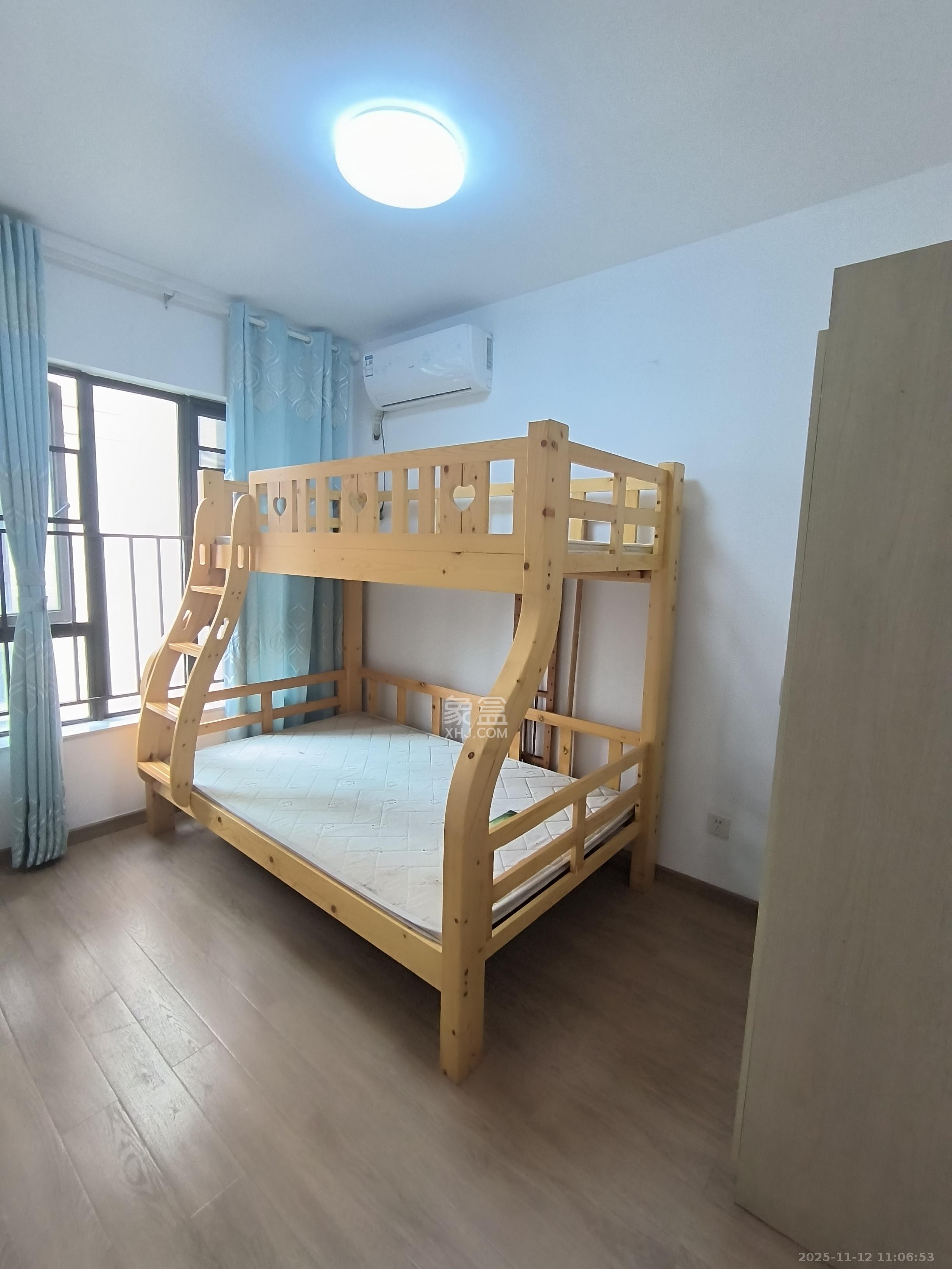 时代倾城二期 2室2厅1卫 1900.0元/月 时代倾城二期 2室2厅1卫 1900.0元/月室内图