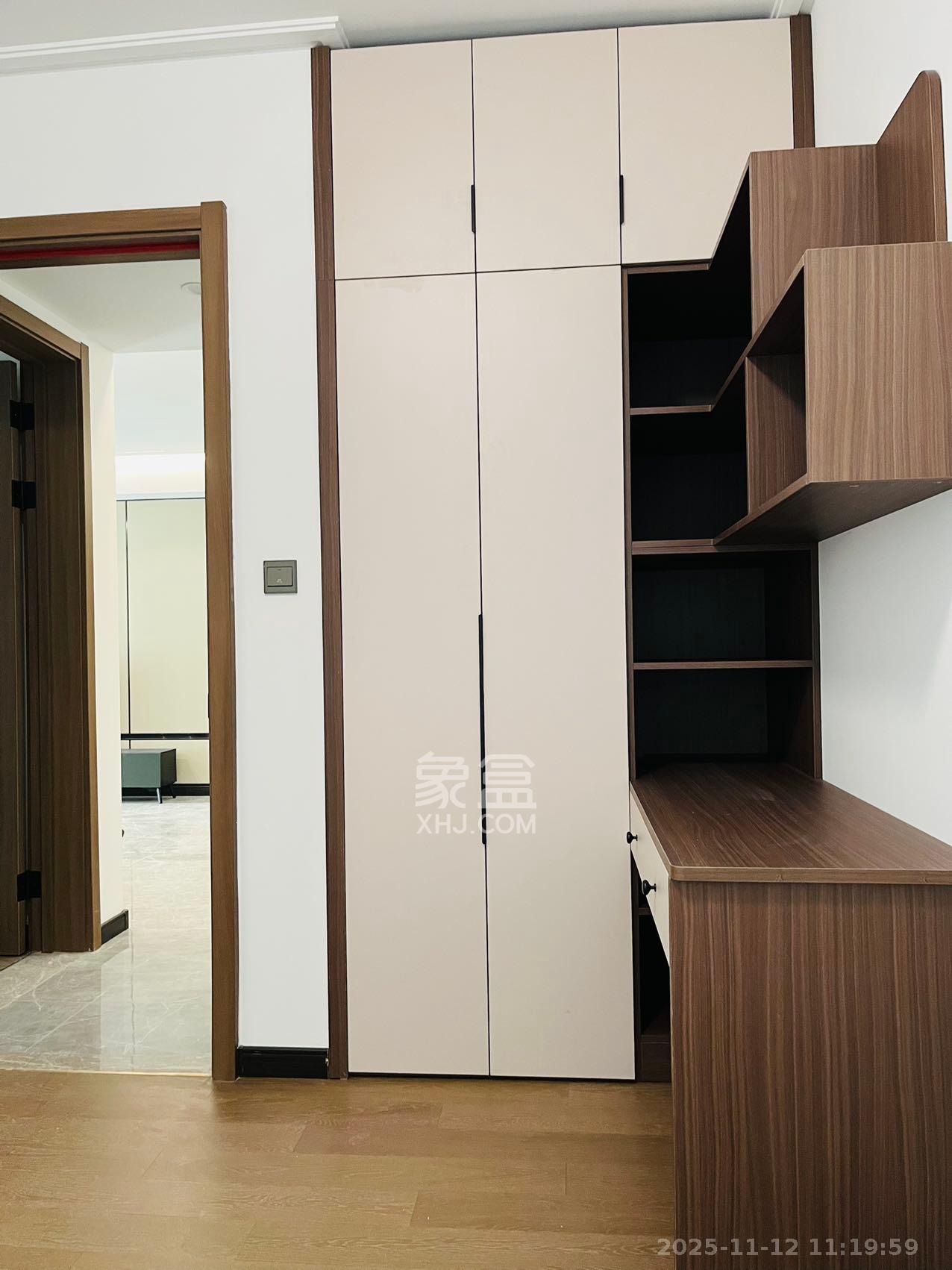 卓越中寰  3室2厅2卫    4500.0元/月室内图