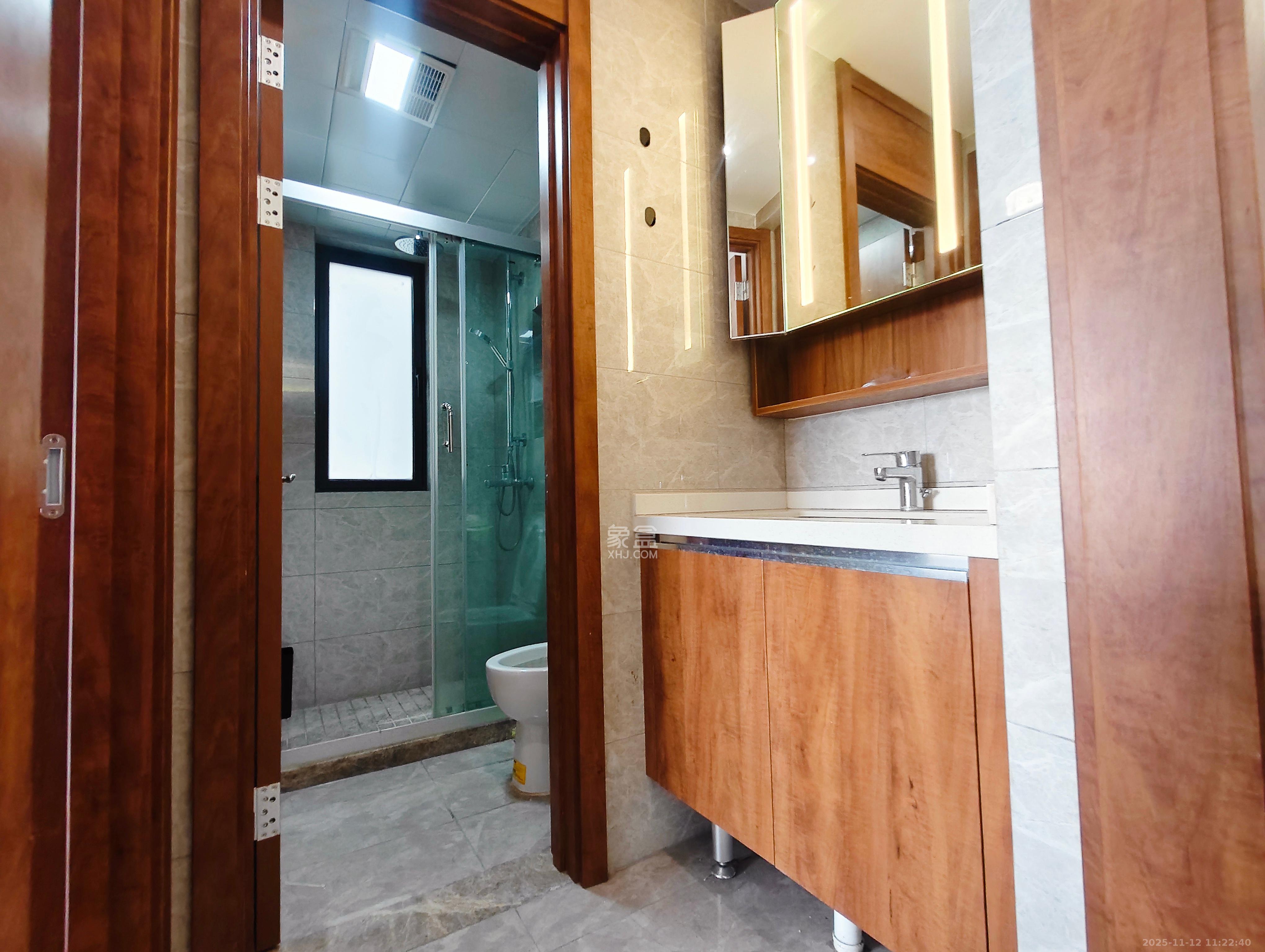 梅溪悦章  3室2厅2卫    3200.0元/月室内图