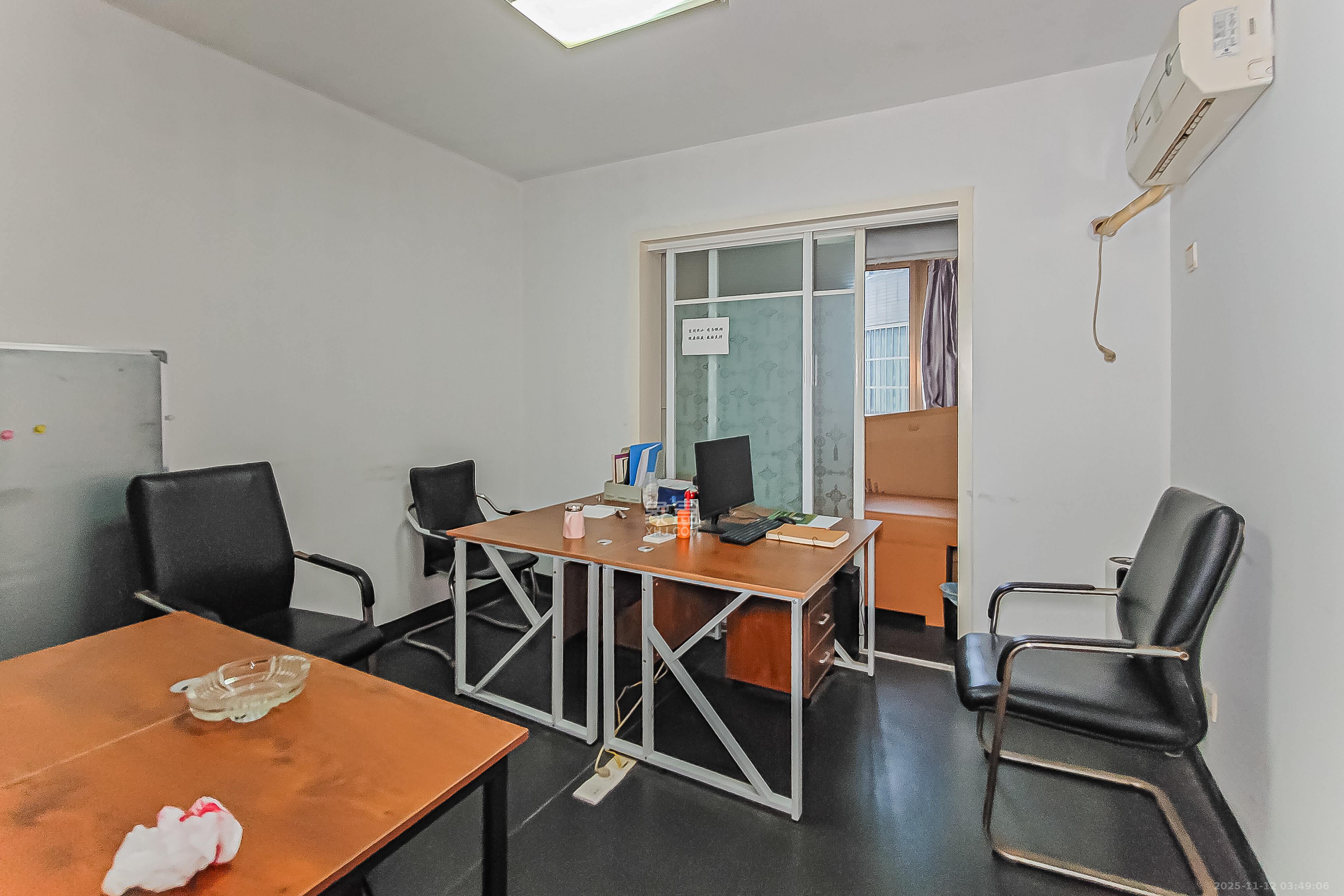 中域蓉城  4室2厅2卫    150.0万卧室