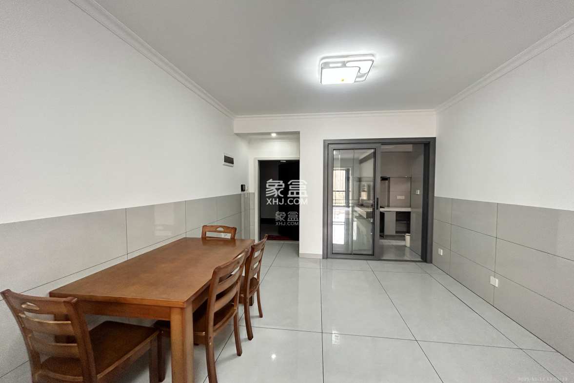 学士翰林苑 2室1厅1卫 1800.0元/月 学士翰林苑 2室1厅1卫 1800.0元/月室内图