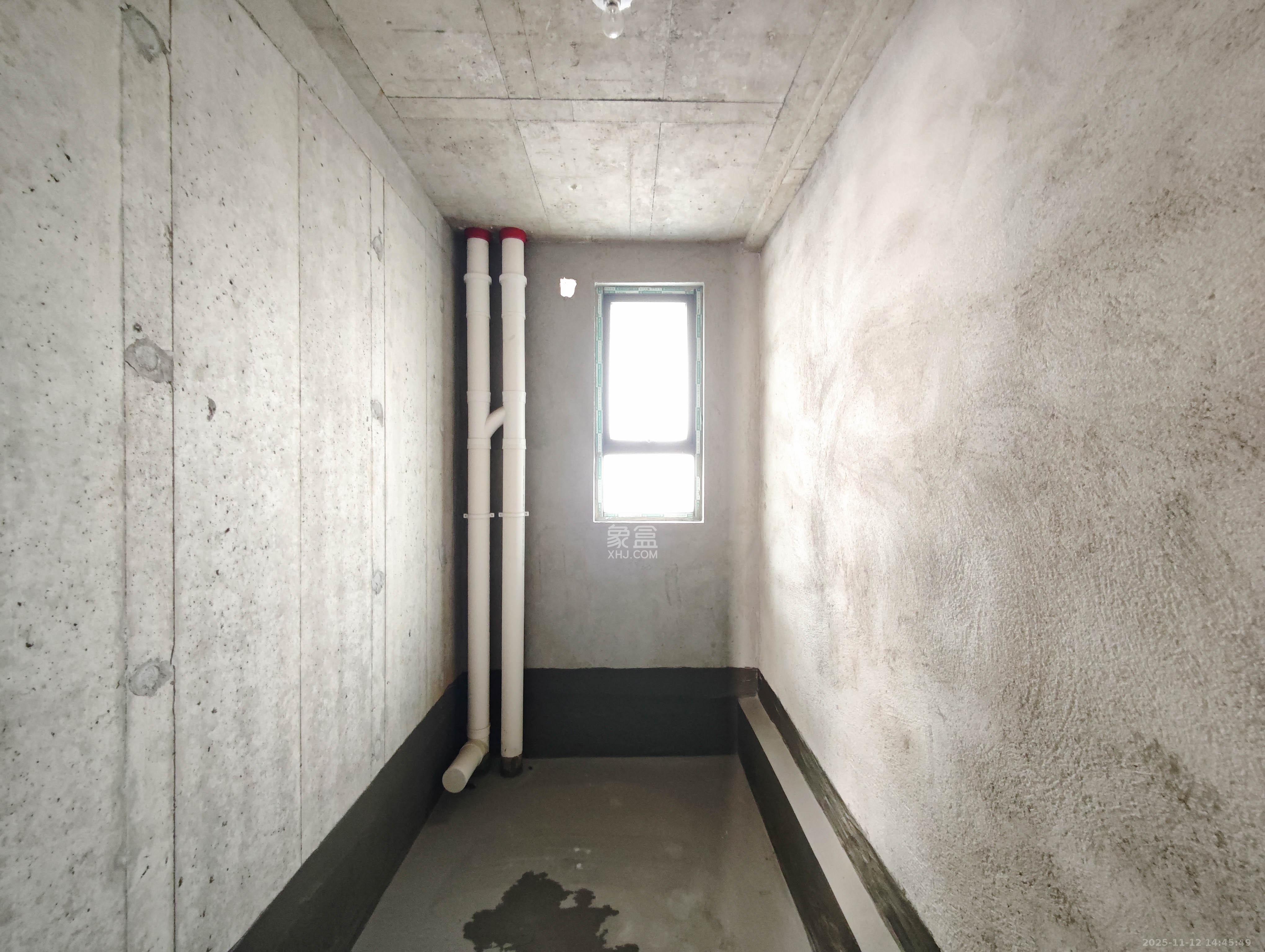 伊景园滨河苑  3室2厅2卫    72.8万卫生间