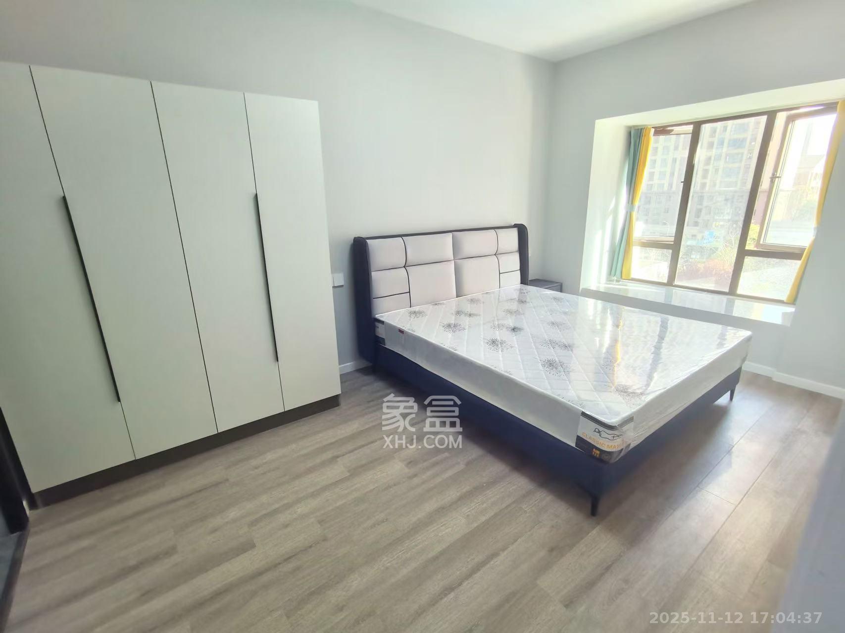 阳光城尚东湾凌云府  3室2厅2卫    2400.0元/月室内图