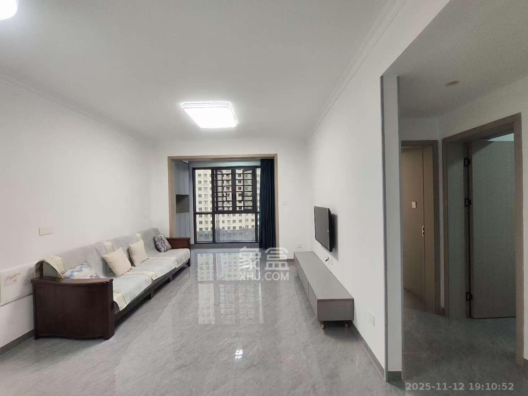 明发阅江悦府  3室2厅2卫    2200.0元/月室内图