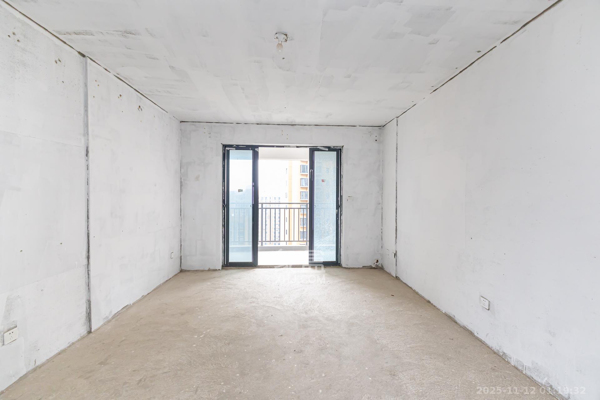 玛丽的花园（金色阳光家园）  3室2厅2卫    82.8万