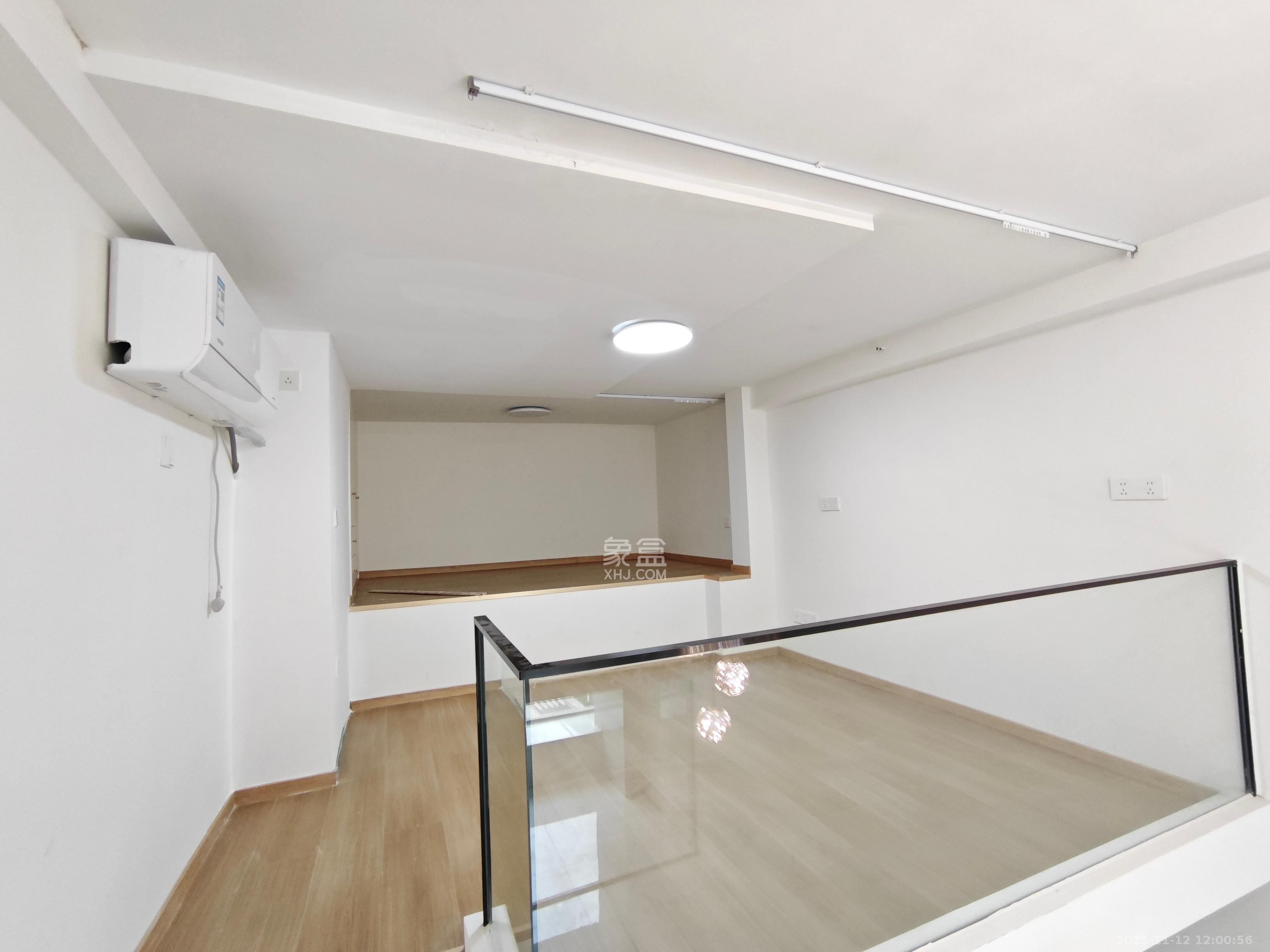 复地滨江金融中心  1室1厅1卫    2700.0元/月室内图