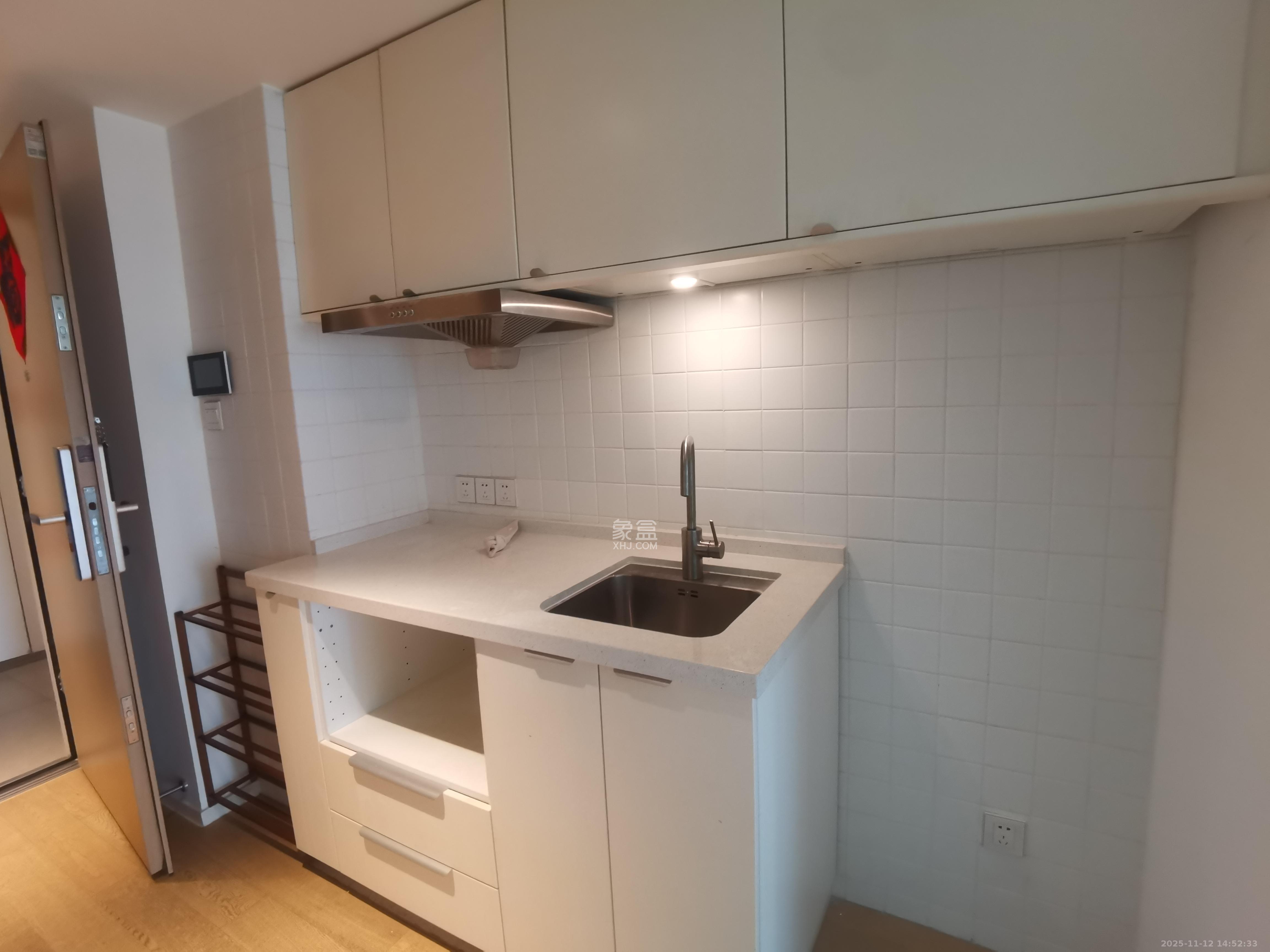 荟聚之光 1室1厅1卫 2100.0元/月 荟聚之光 1室1厅1卫 2100.0元/月室内图