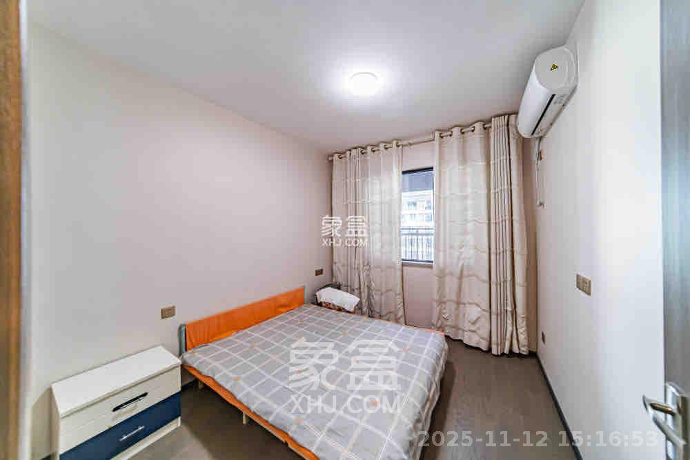 中海阅麓山一期  3室2厅2卫    3000.0元/月室内图