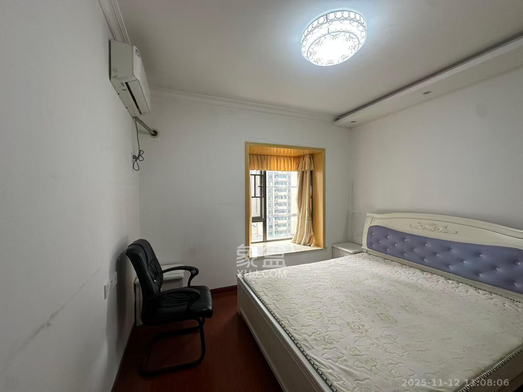 江山帝景哈佛  3室2厅1卫    1800.0元/月室内图