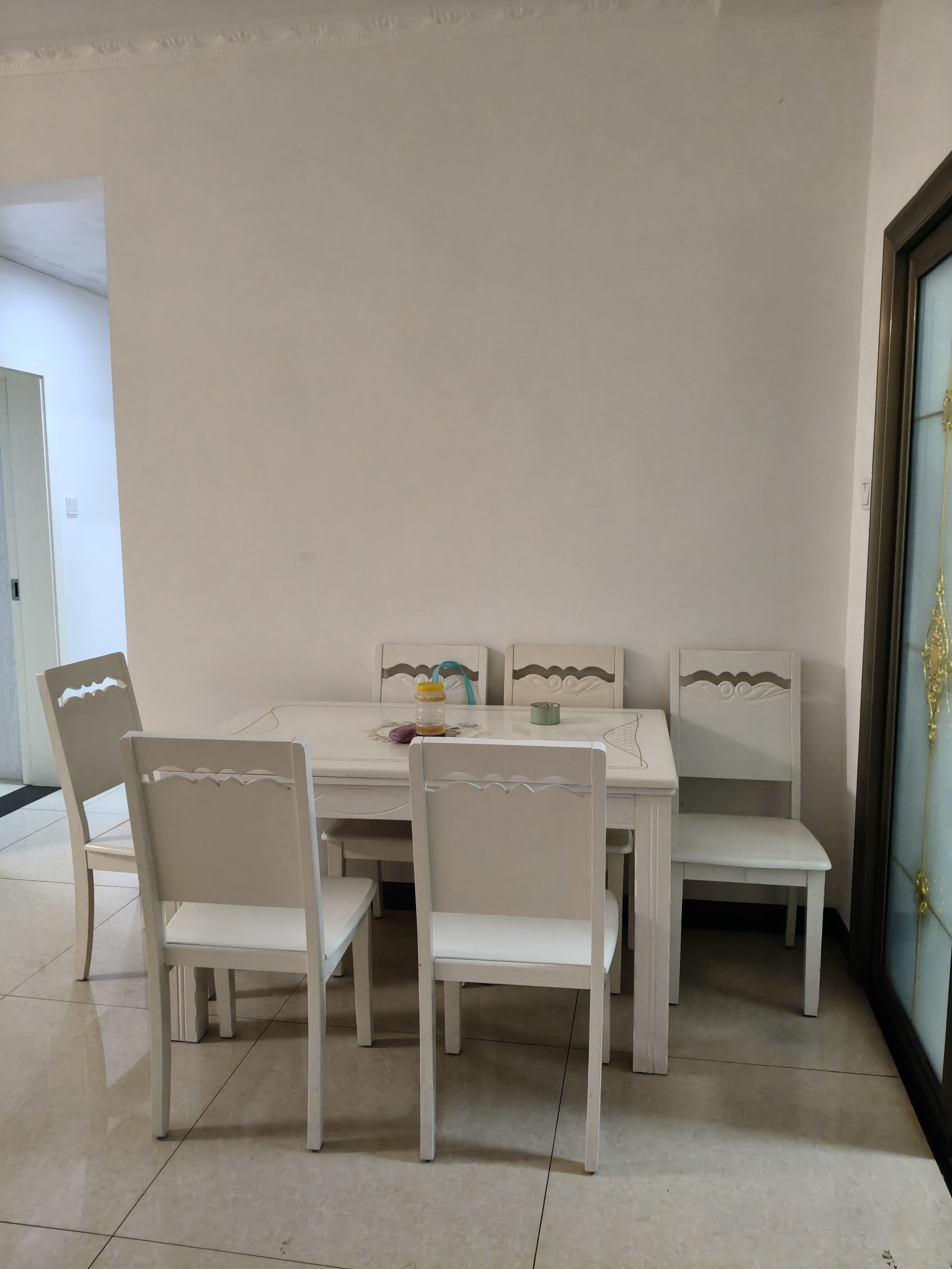 山水名苑  3室2厅1卫    49.8万客厅