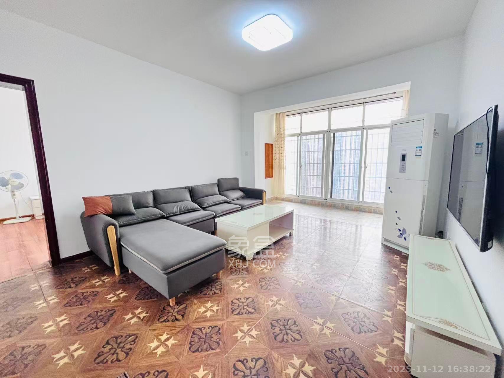 洋湖和园(福联嘉苑) 3室1厅2卫 2300.0元/月 洋湖和园(福联嘉苑) 3室1厅2卫 2300.0元/月室内图