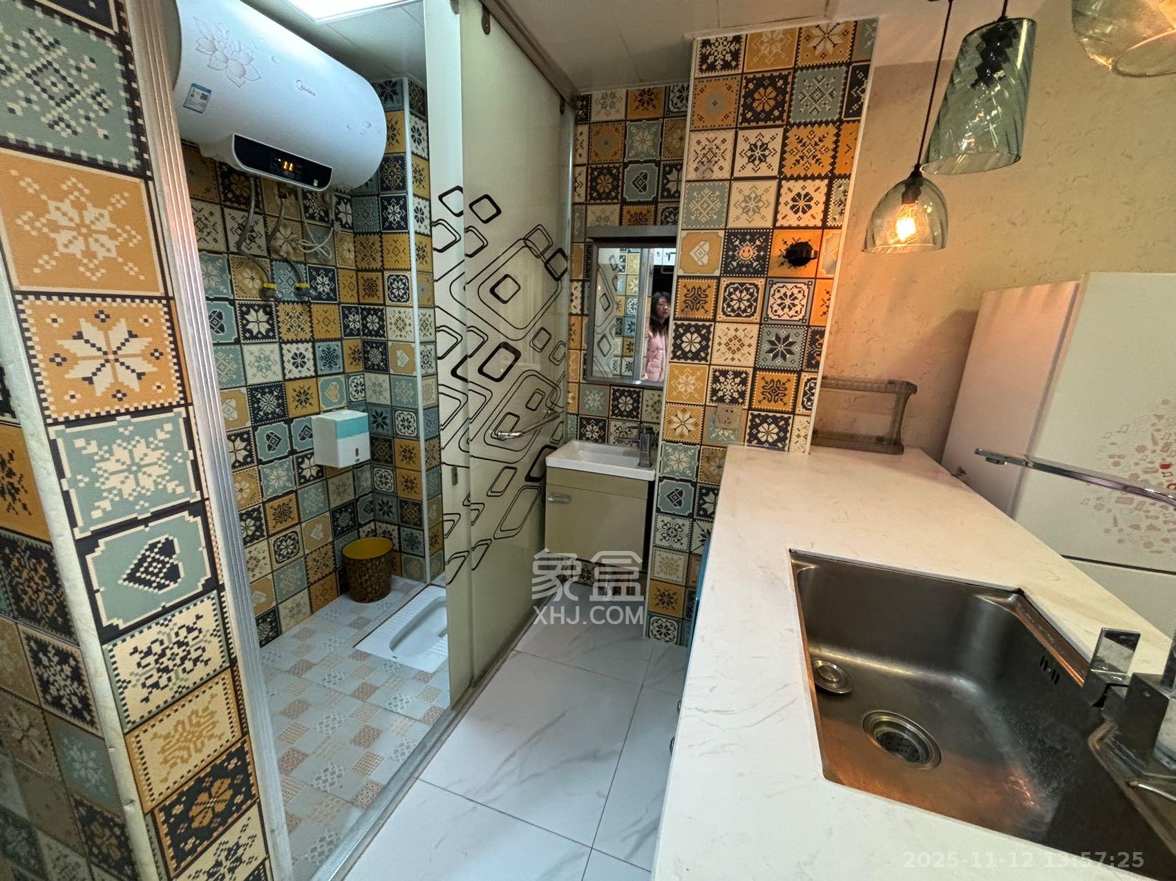 惠通才郡  1室1厅1卫    1600.0元/月室内图