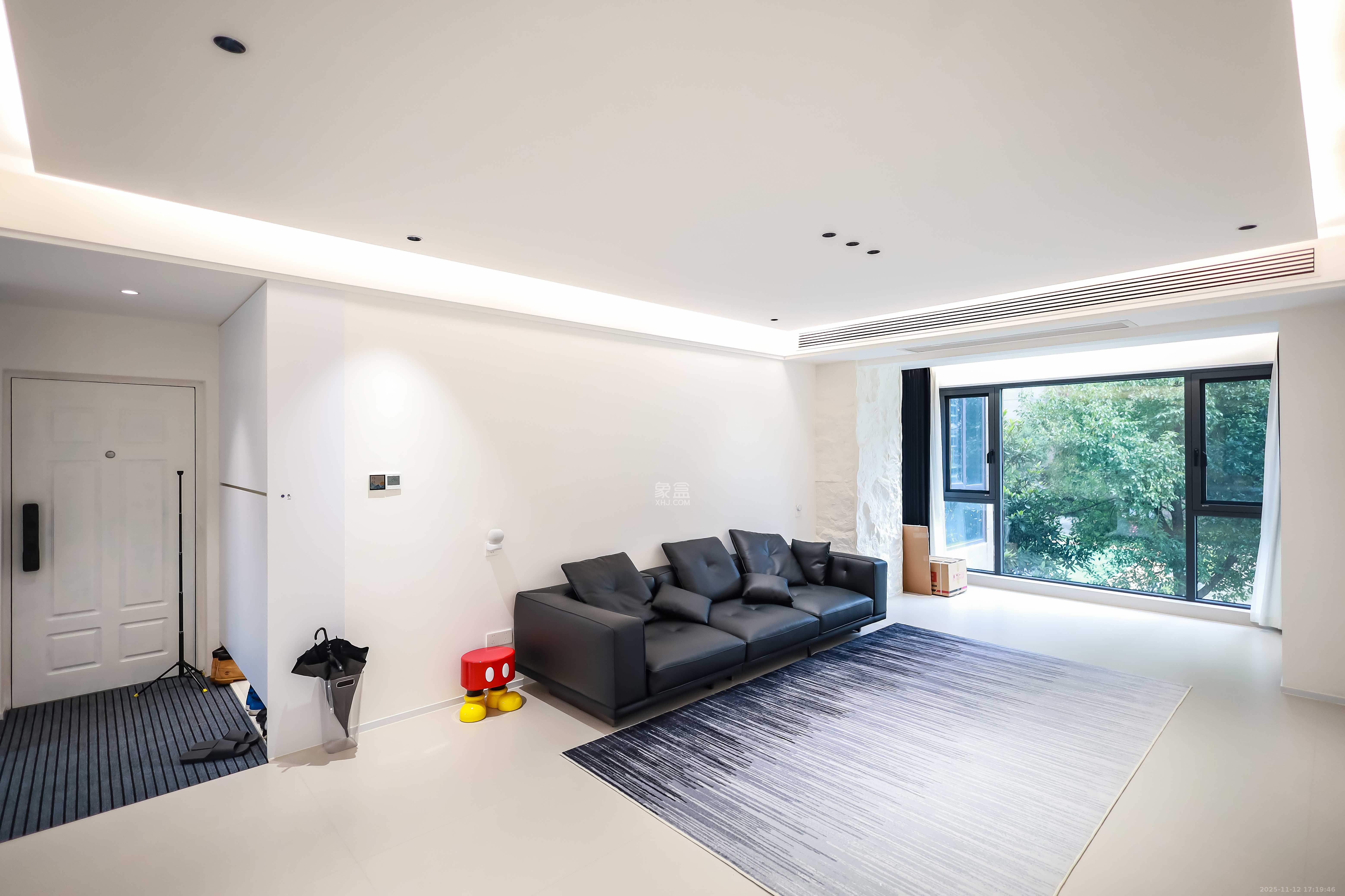 通号岭绣苑  3室2厅1卫    86.6万客厅