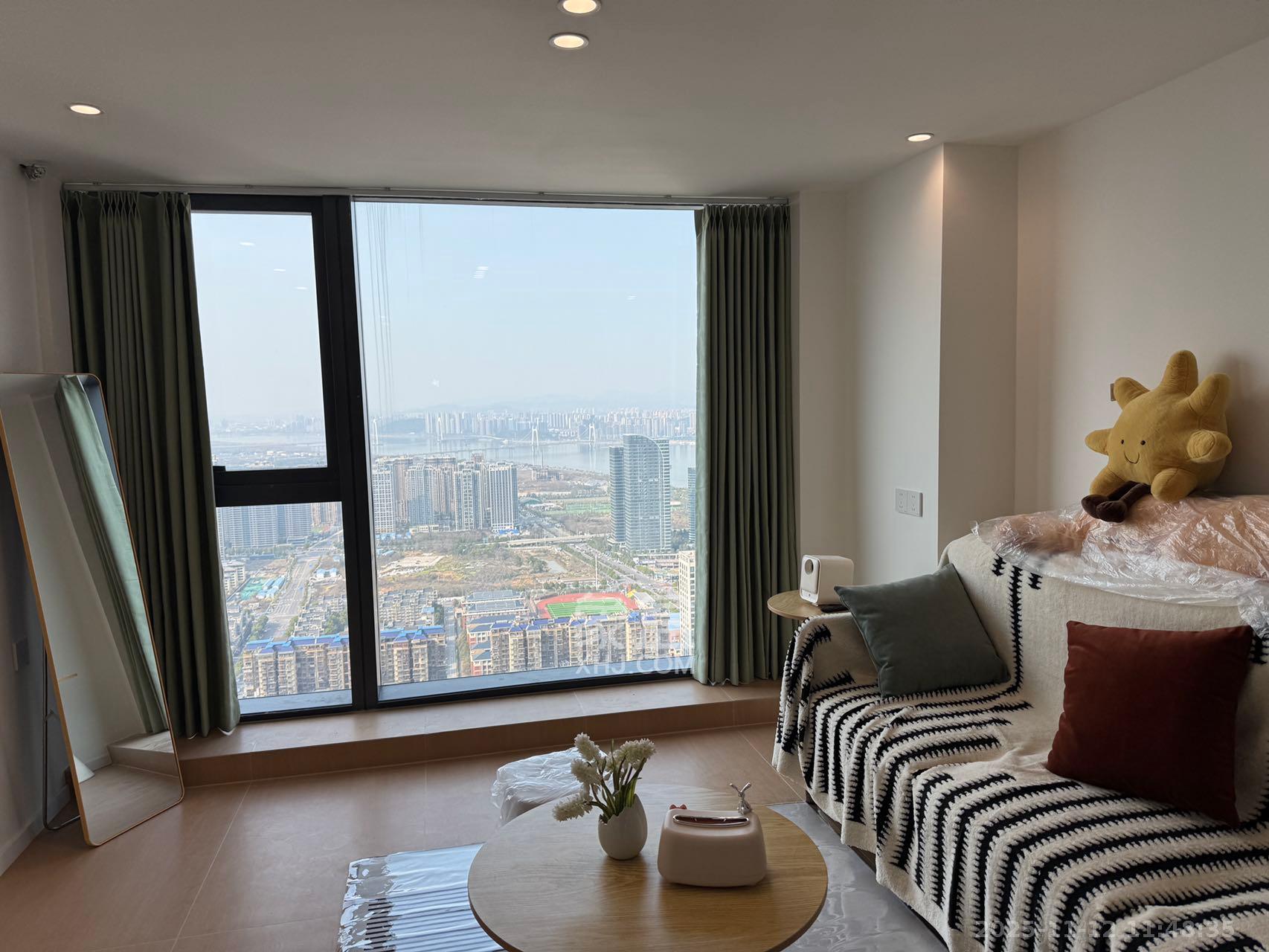 卓越中寰 2室1厅1卫 3000.0元/月 卓越中寰 2室1厅1卫 3000.0元/月室内图