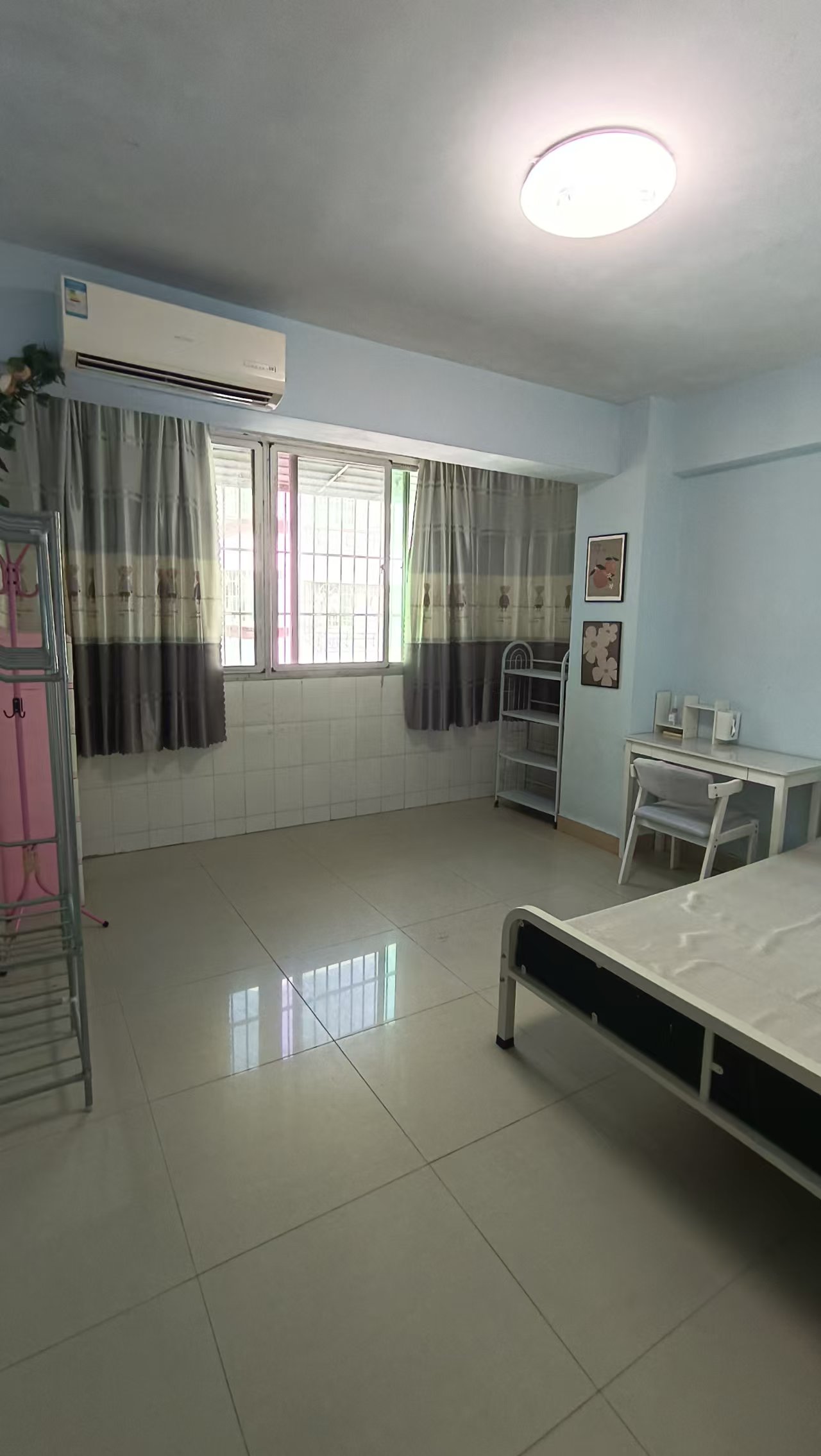 市工商局宿舍坡博宿舍区 3室2厅1卫 2200.0元/月 市工商局宿舍坡博宿舍区 3室2厅1卫 2200.0元/月室内图