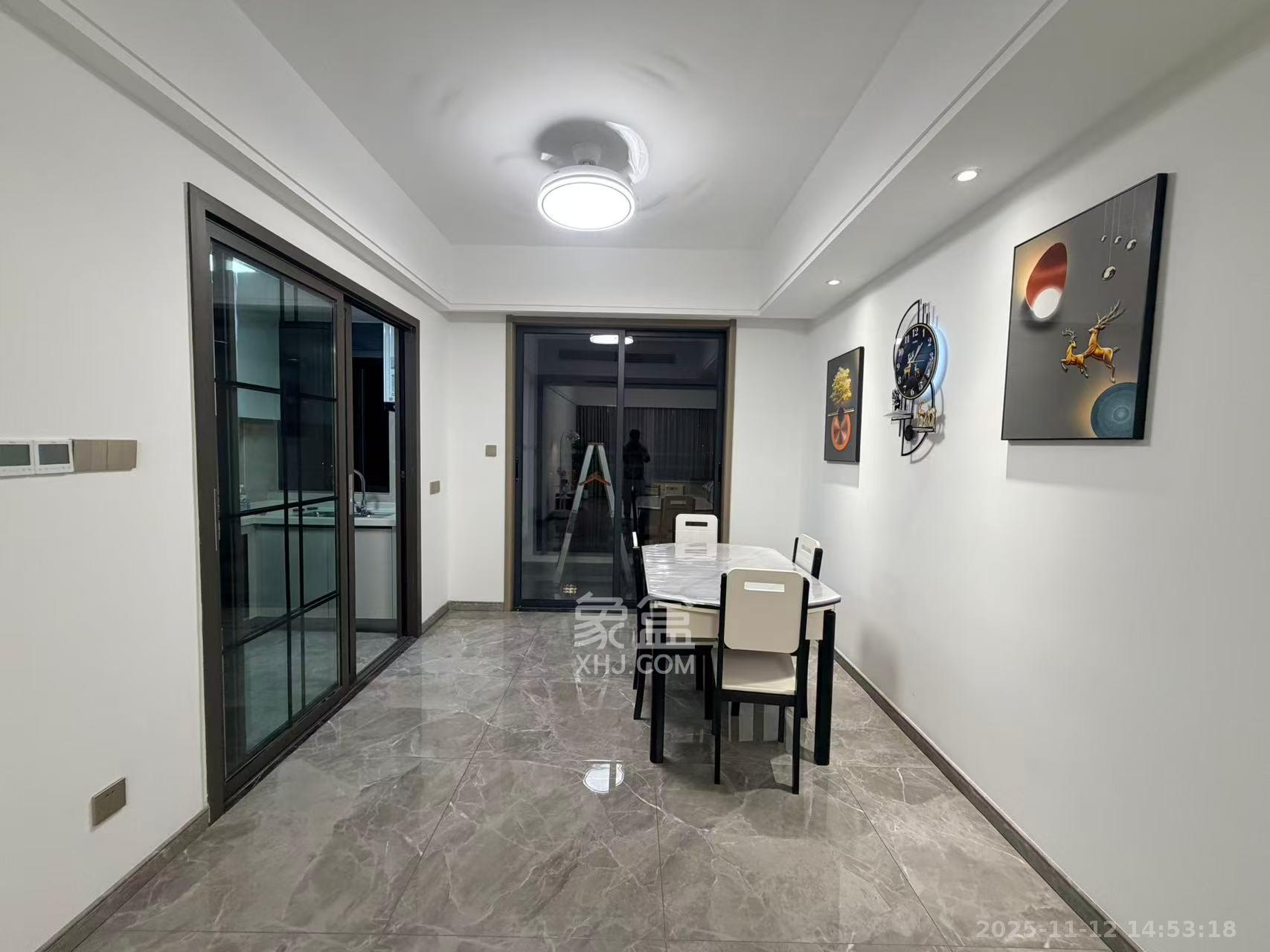 梅溪枫林  4室2厅1卫    3580.0元/月室内图