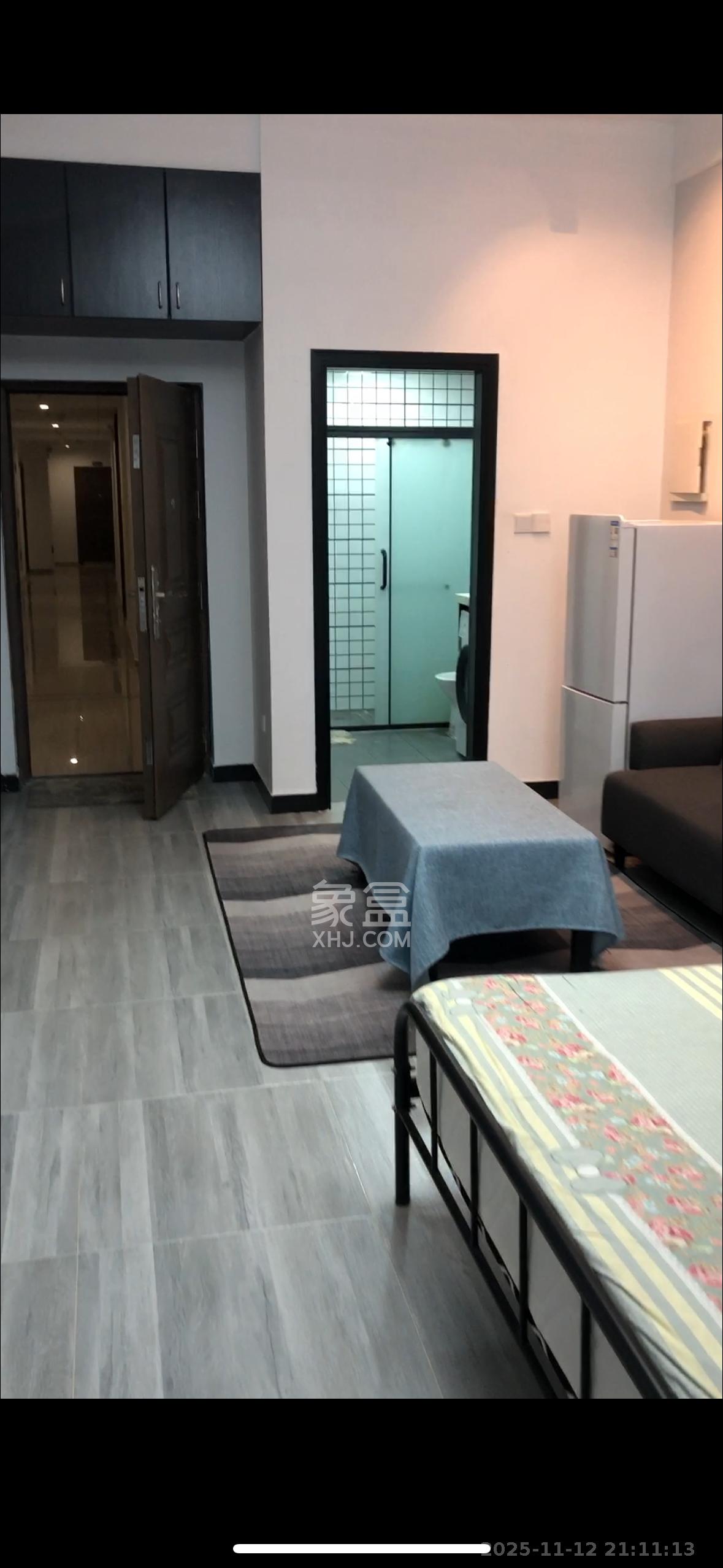 奥克斯滨仕花园（奥克斯洋湖广场/奥克斯中心）  1室1厅1卫    1500.0元/月室内图