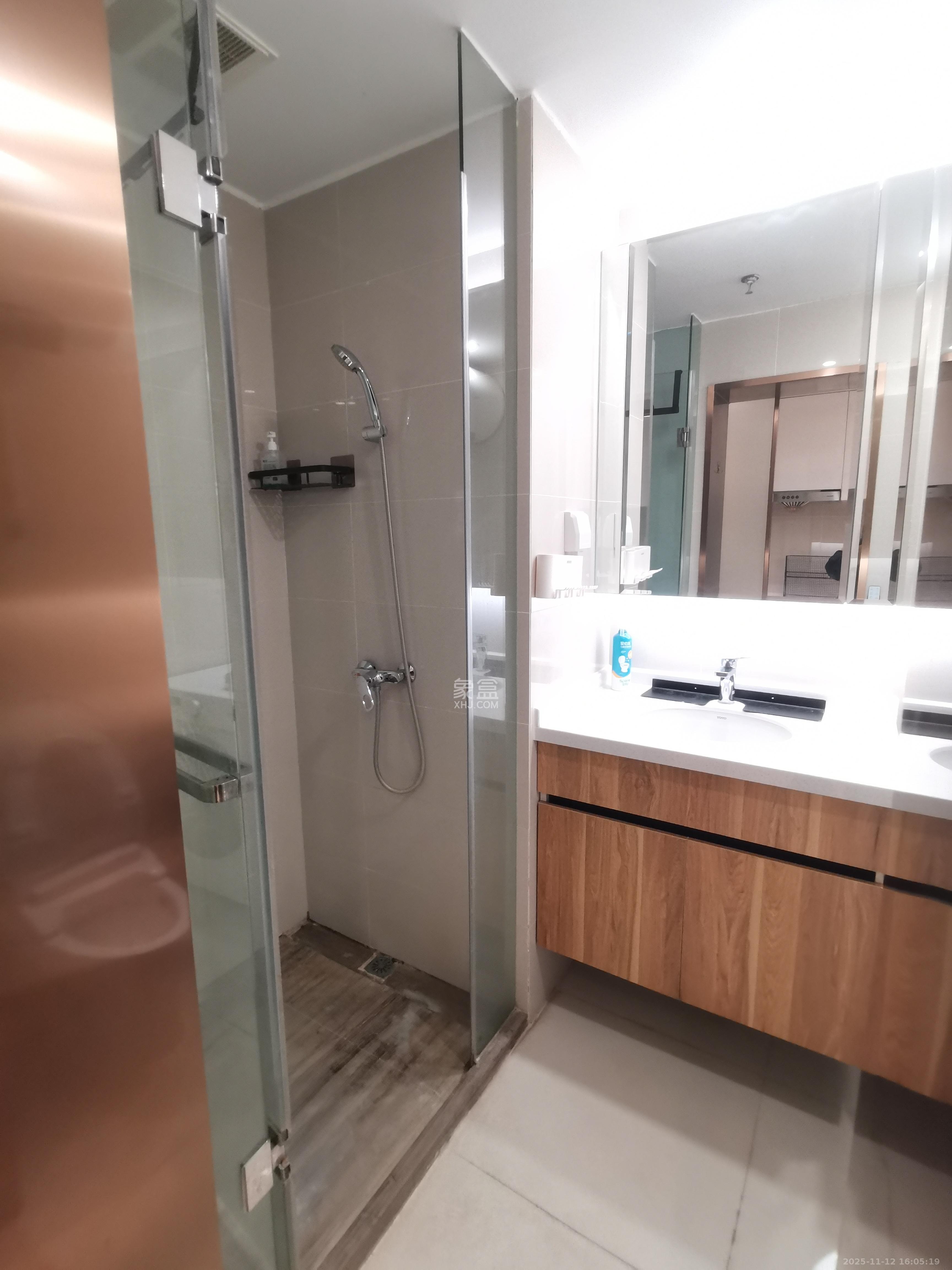 远洋外滩壹号 1室1厅1卫 2000.0元/月 远洋外滩壹号 1室1厅1卫 2000.0元/月室内图