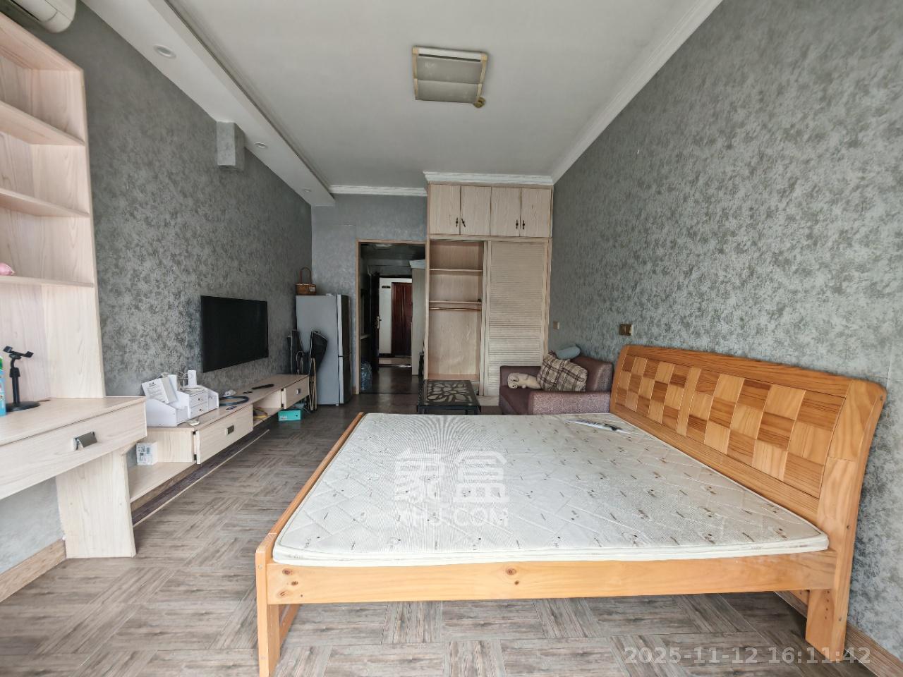 达美D6区  1室1厅1卫    1400.0元/月室内图