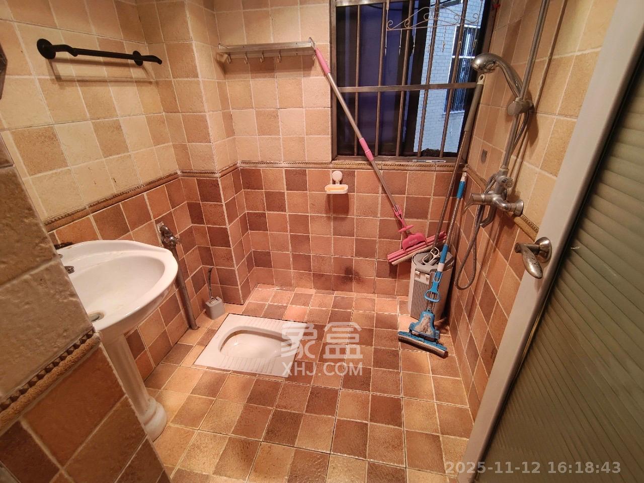 阿普阿布 1室1厅1卫 1900.0元/月 阿普阿布 1室1厅1卫 1900.0元/月室内图