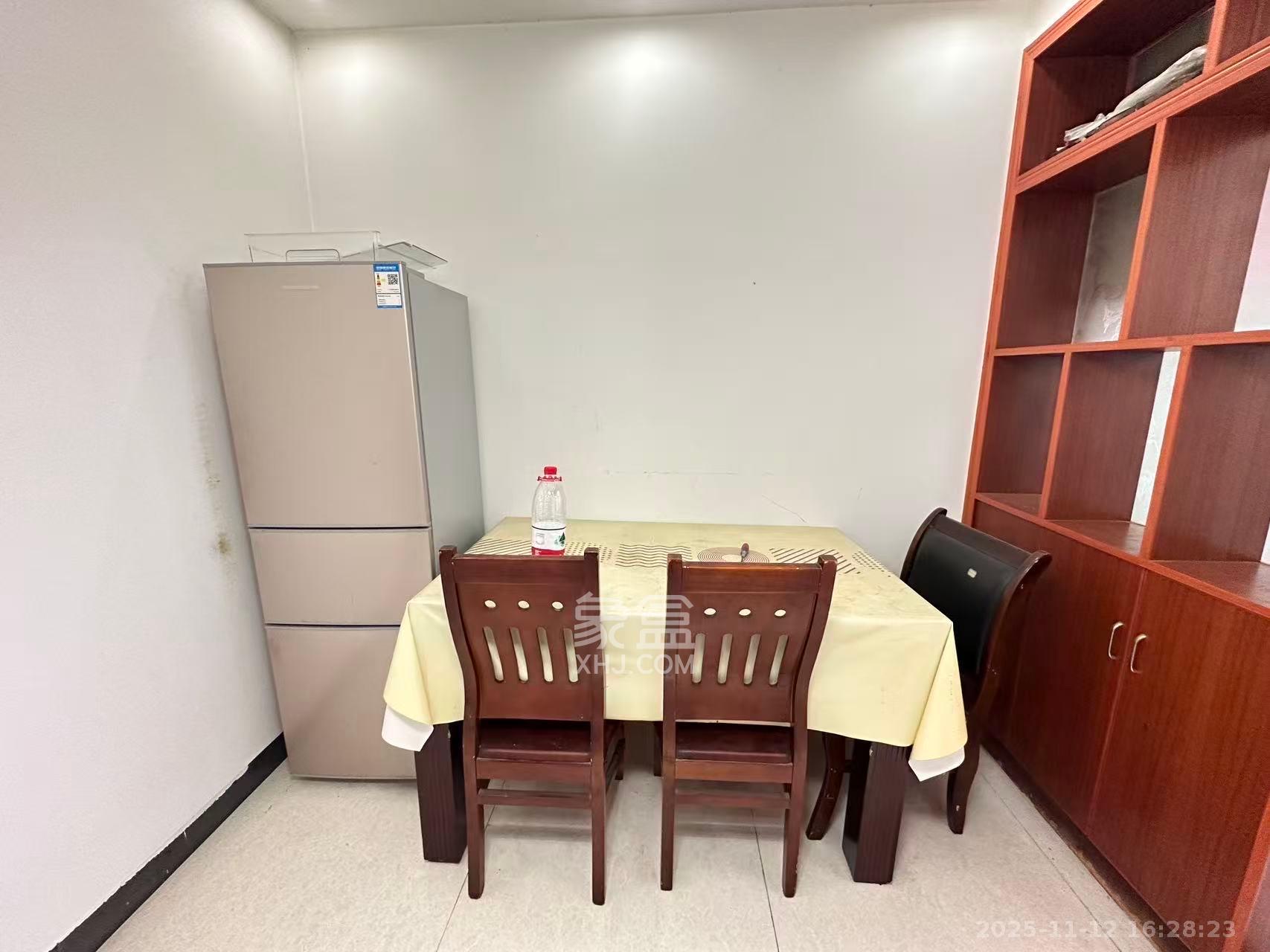 谷山乐园一期  2室2厅1卫    1500.0元/月室内图