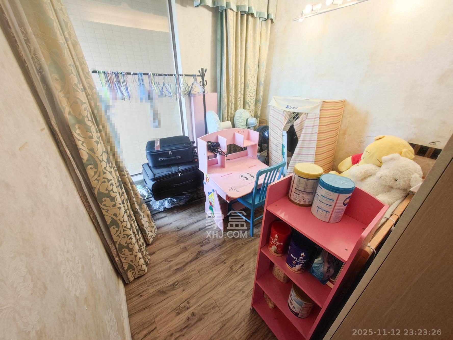 欧莱雅郡  3室2厅1卫    70.0万其他